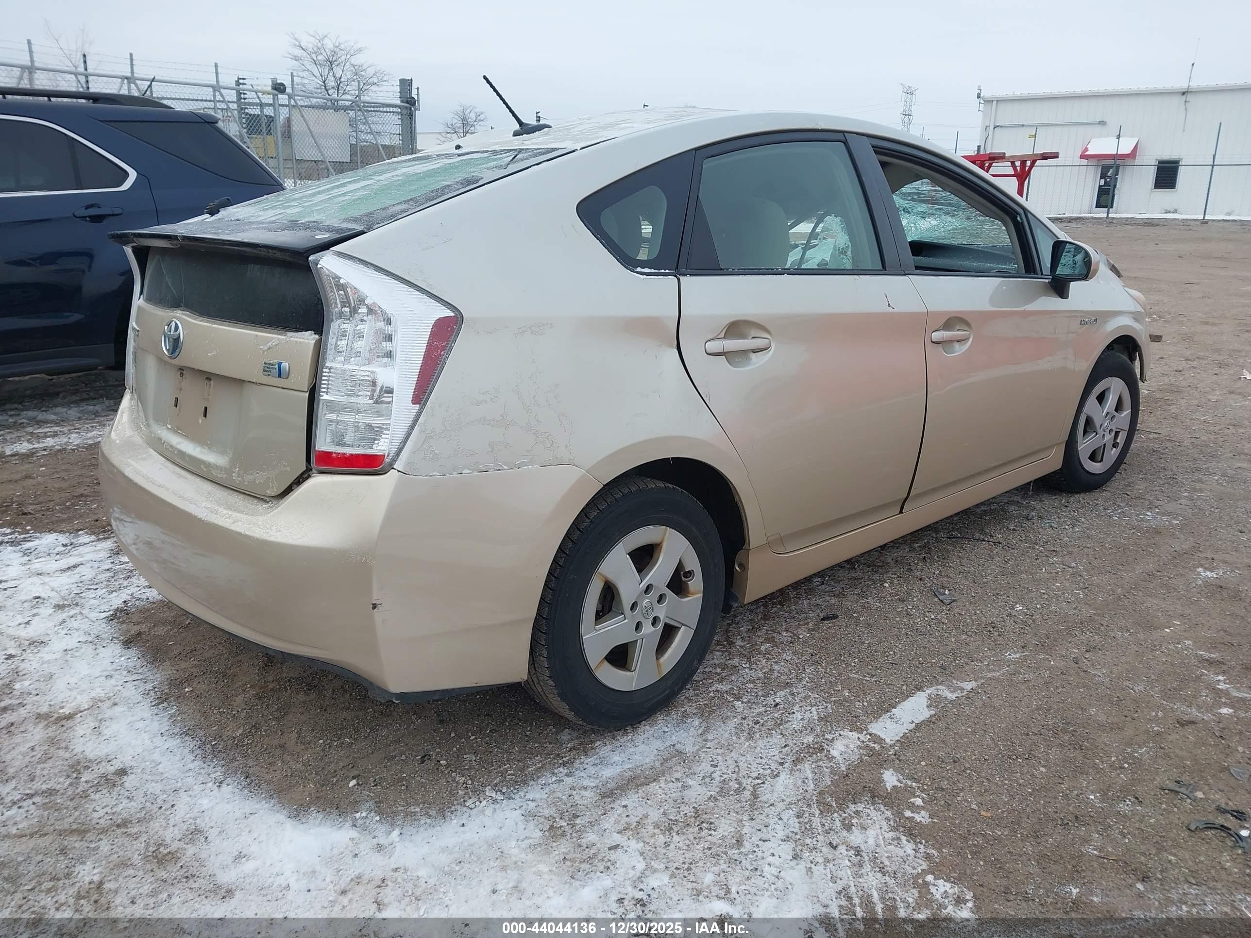 TOYOTA PRIUS image 4