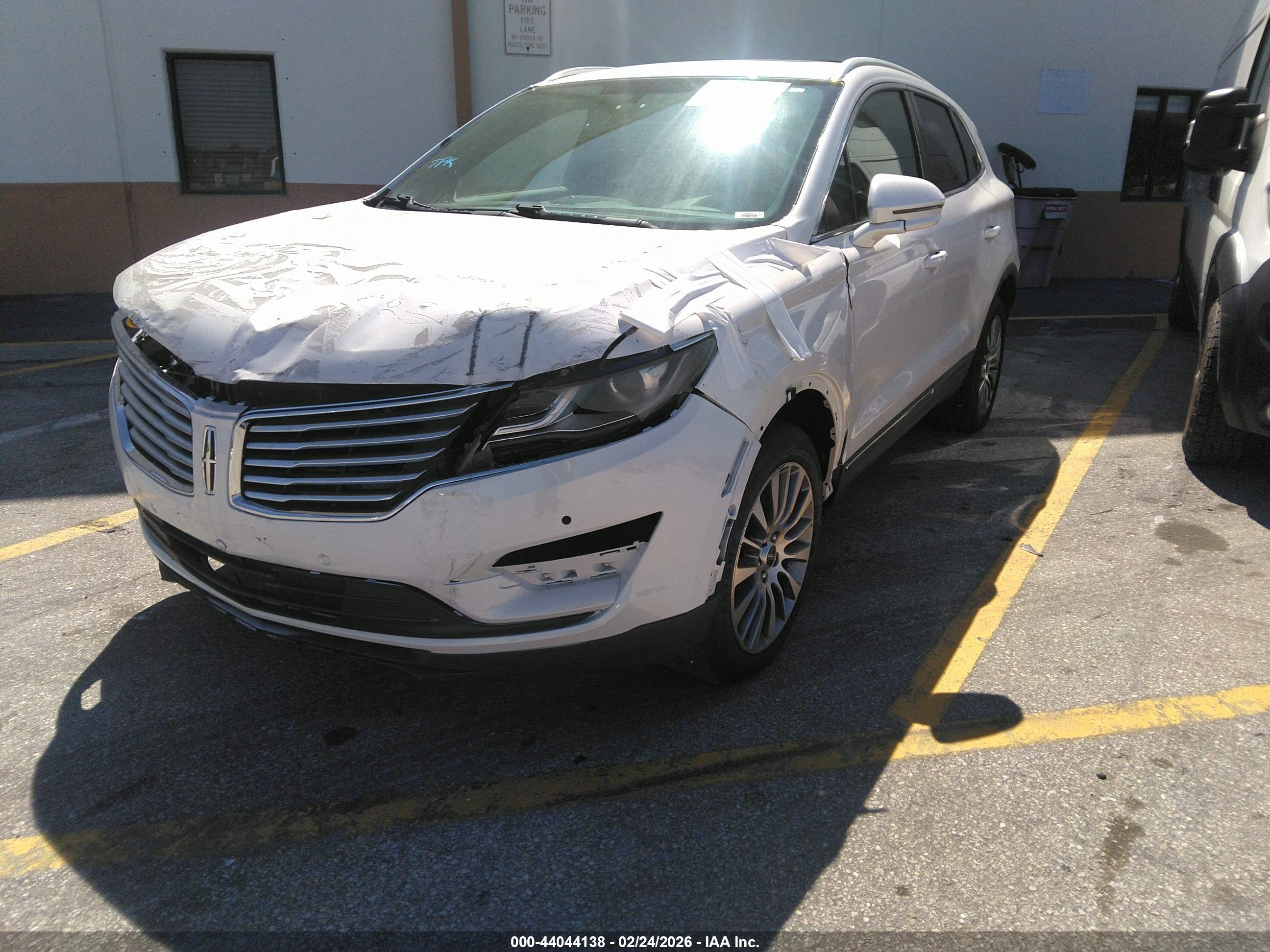 LINCOLN MKC image 2
