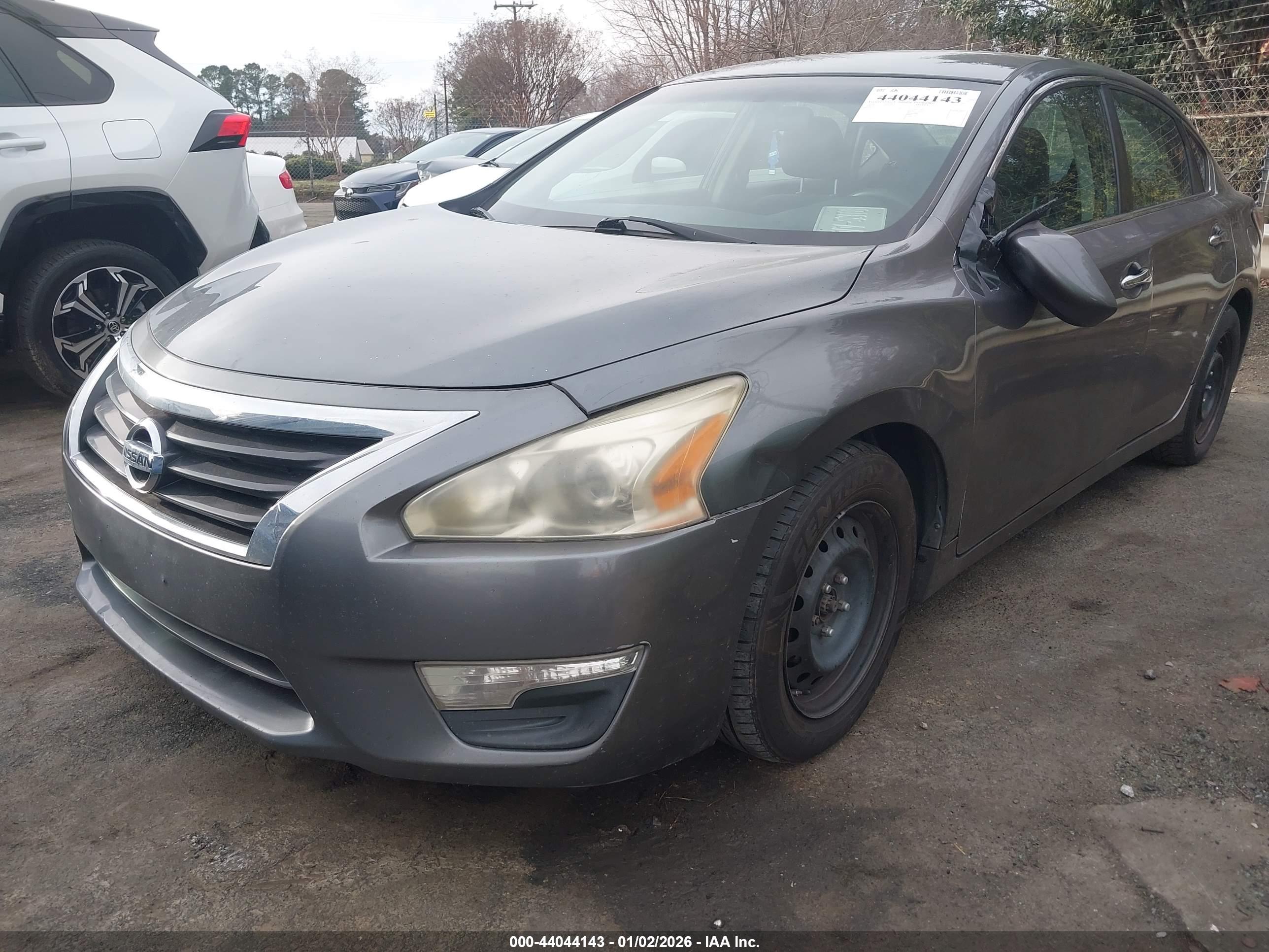 NISSAN ALTIMA image 2