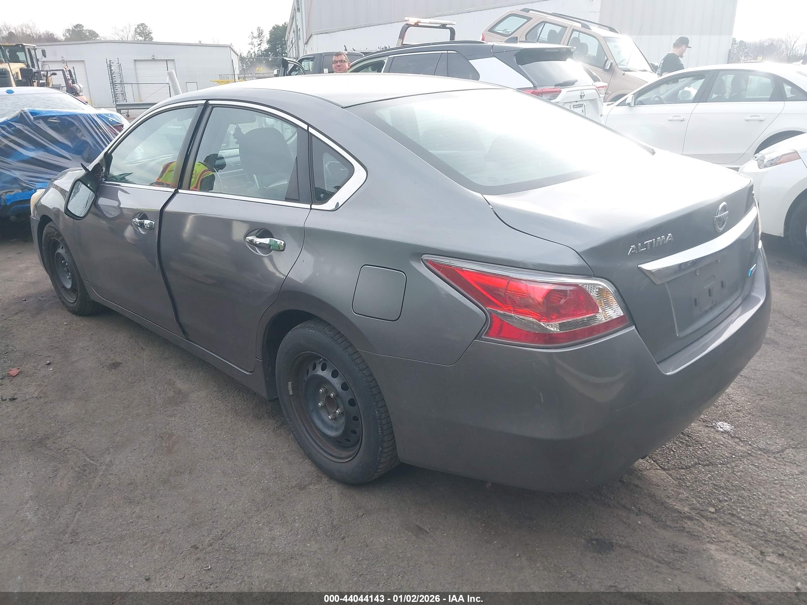 NISSAN ALTIMA image 3