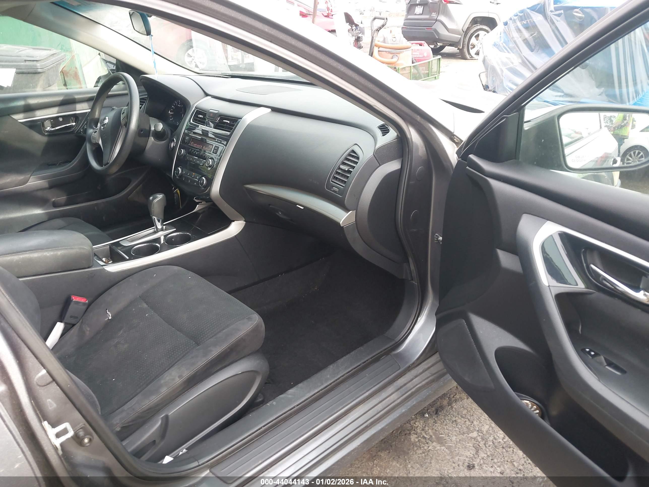 NISSAN ALTIMA image 5