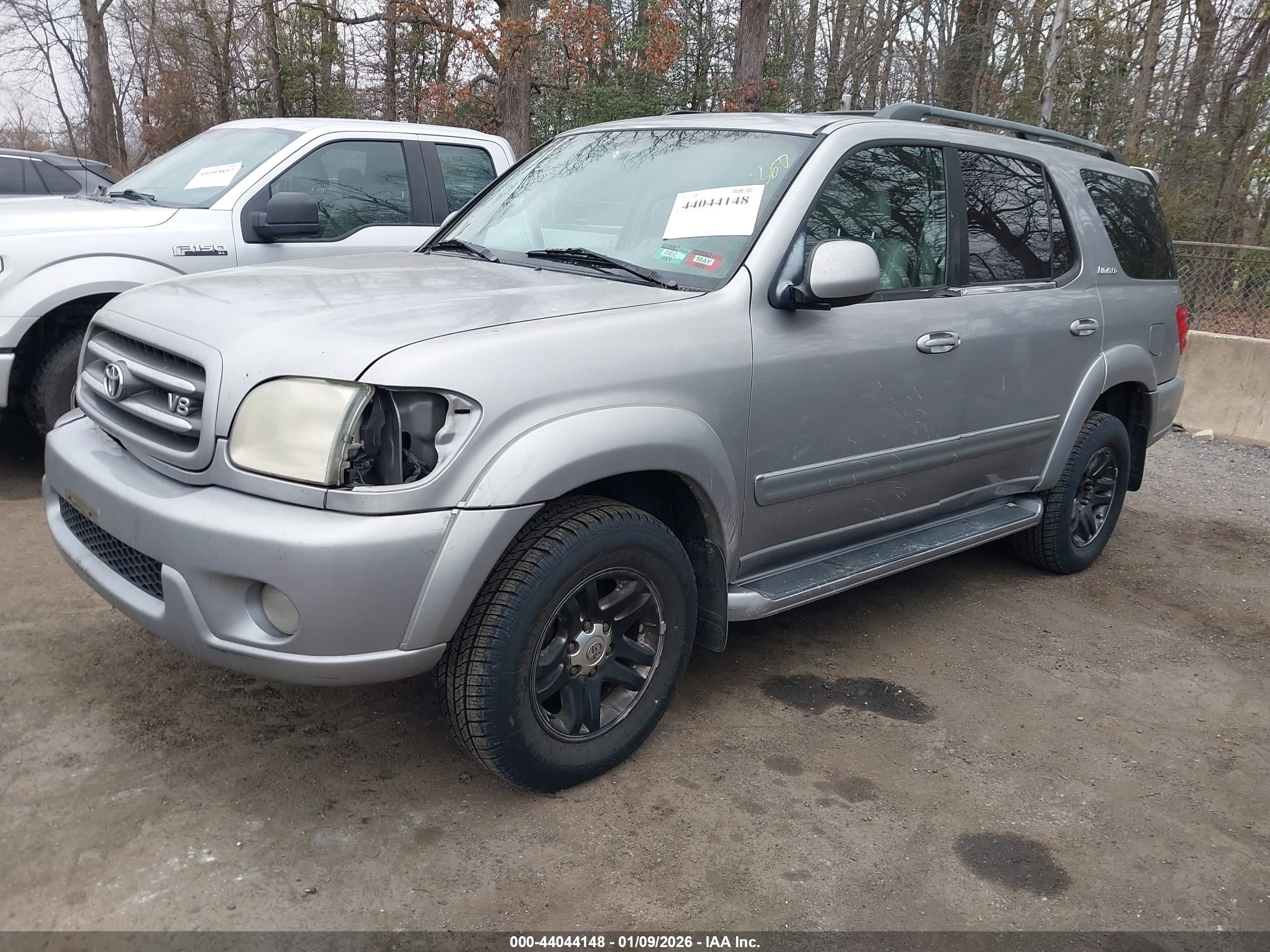 TOYOTA SEQUOIA image 2