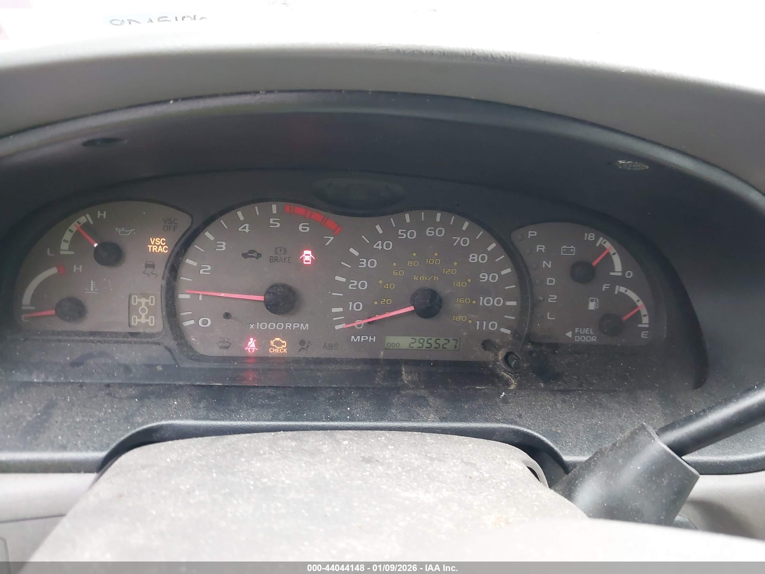 TOYOTA SEQUOIA image 7