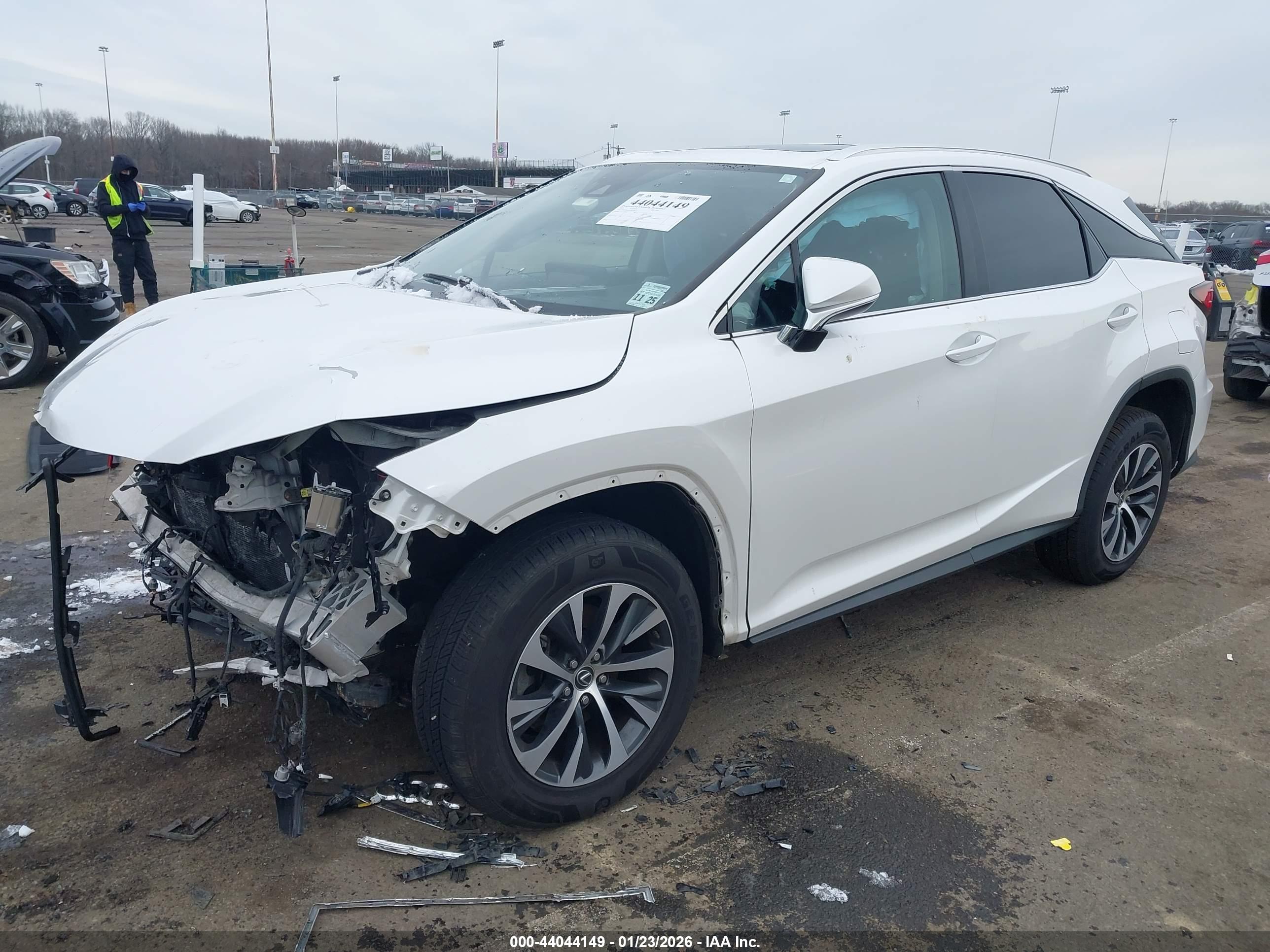 LEXUS RX image 2