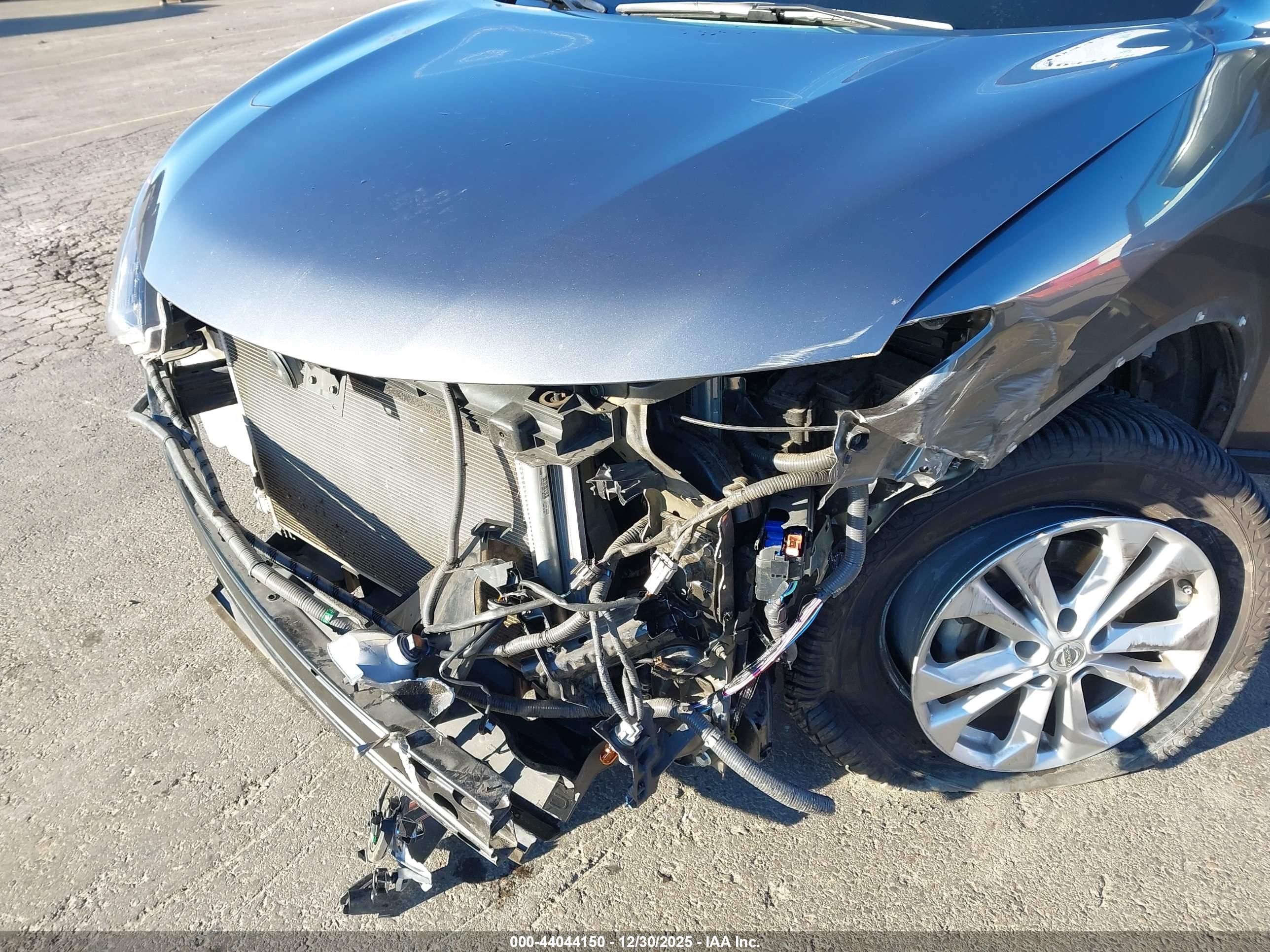 NISSAN ROGUE image 6