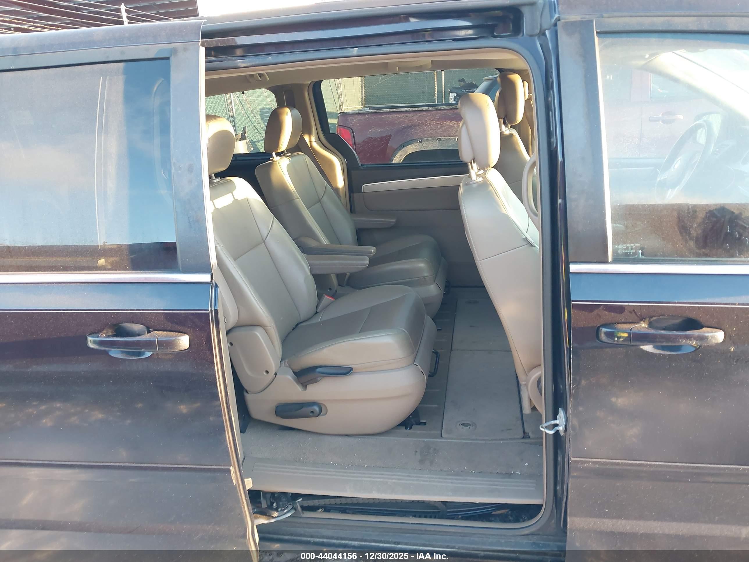 VOLKSWAGEN ROUTAN image 8