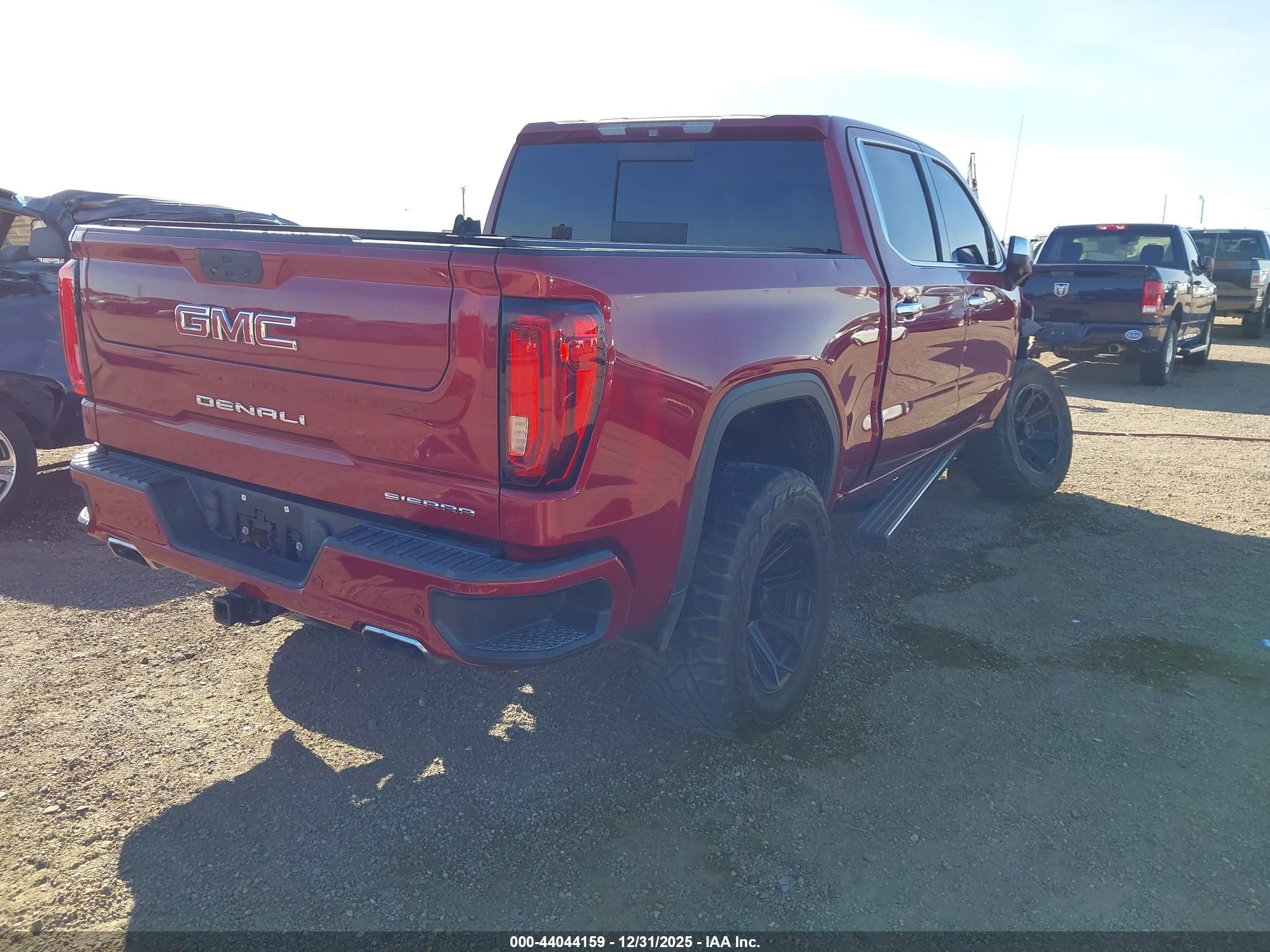 GMC SIERRA image 4