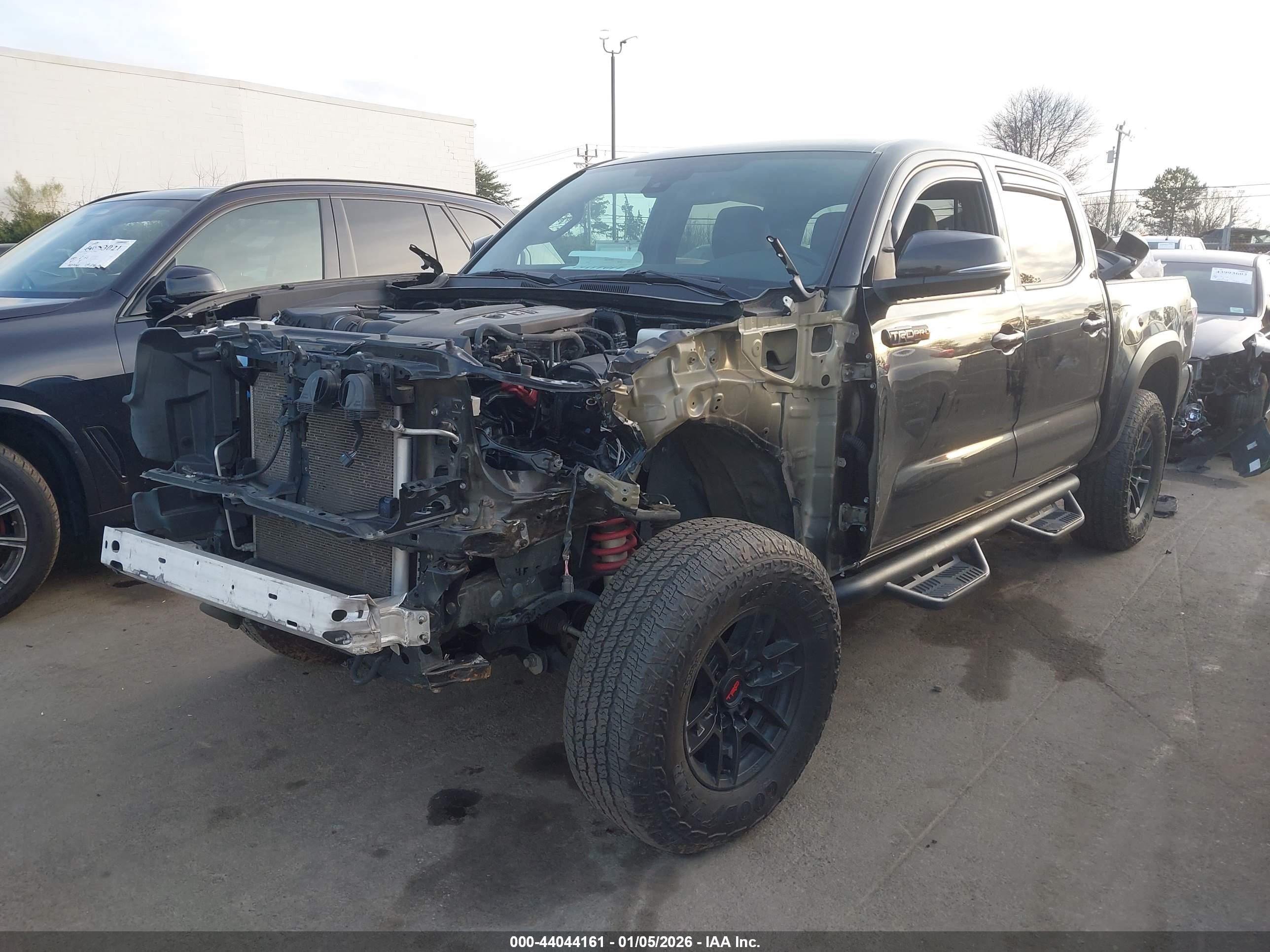 TOYOTA TACOMA image 2