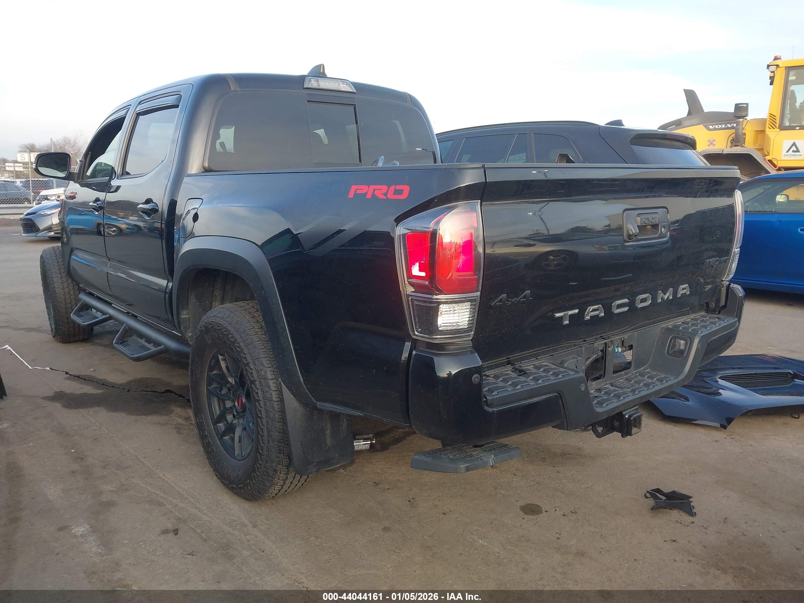 TOYOTA TACOMA image 3