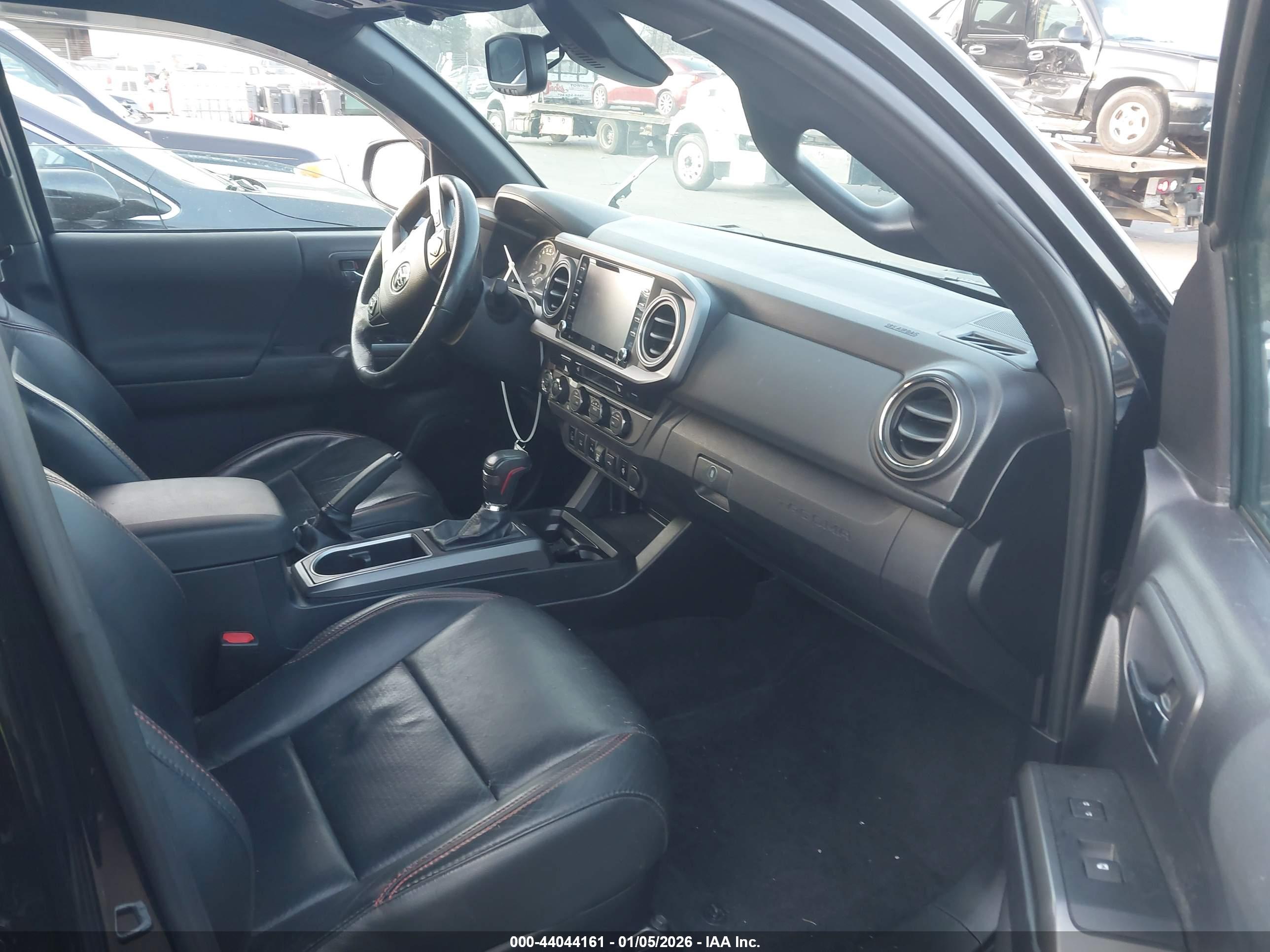TOYOTA TACOMA image 5