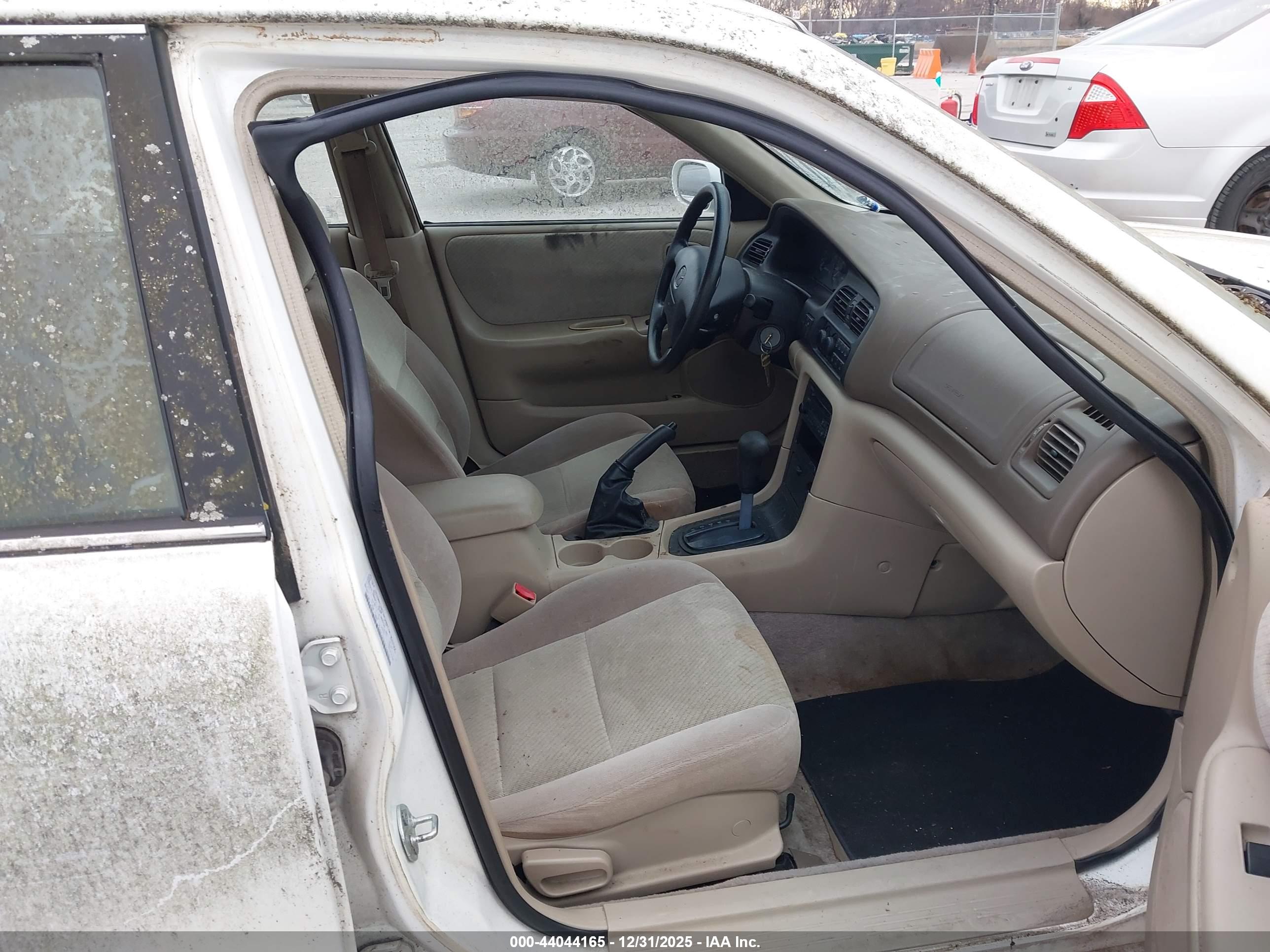 MAZDA 626 image 5