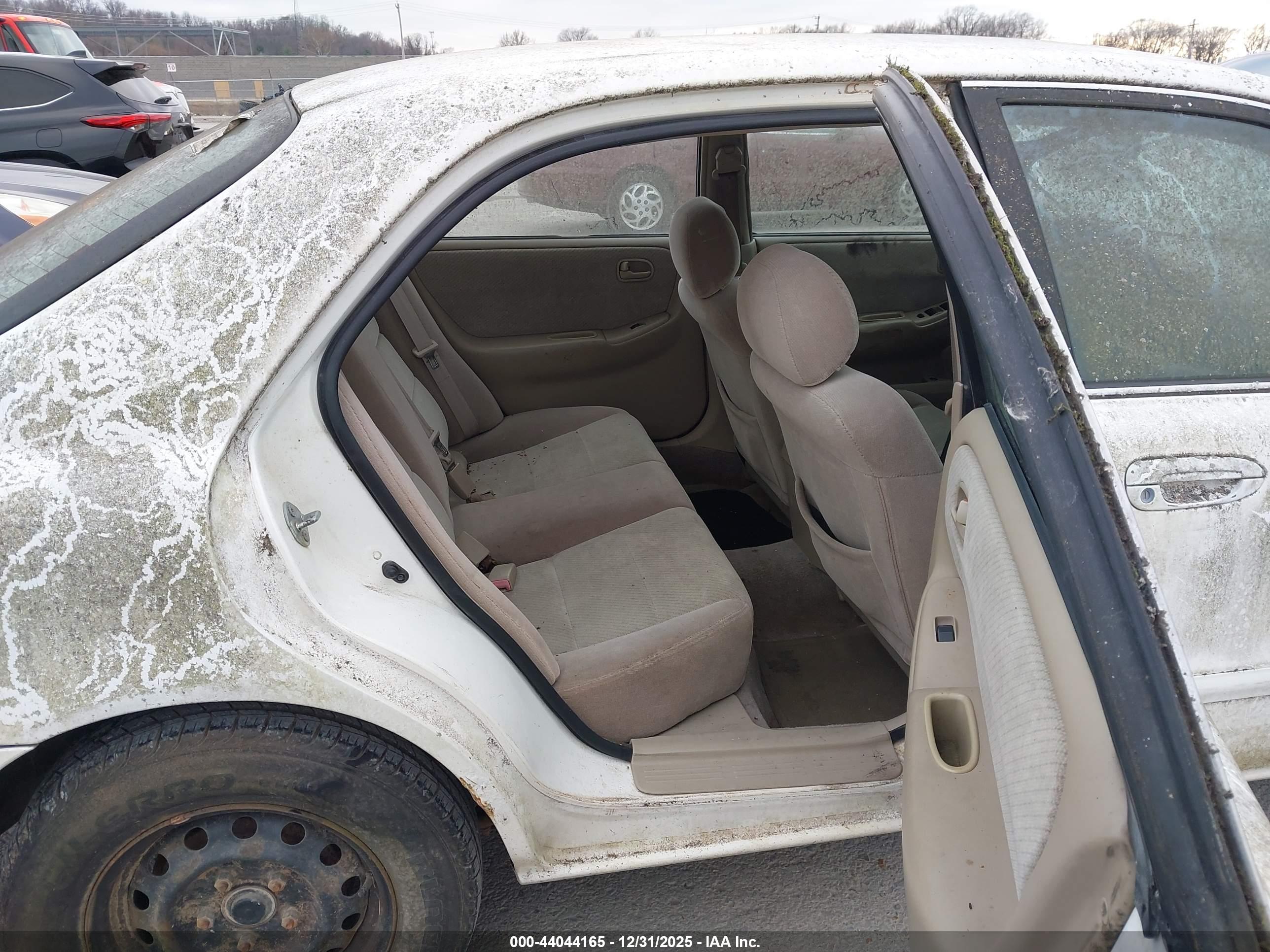 MAZDA 626 image 8
