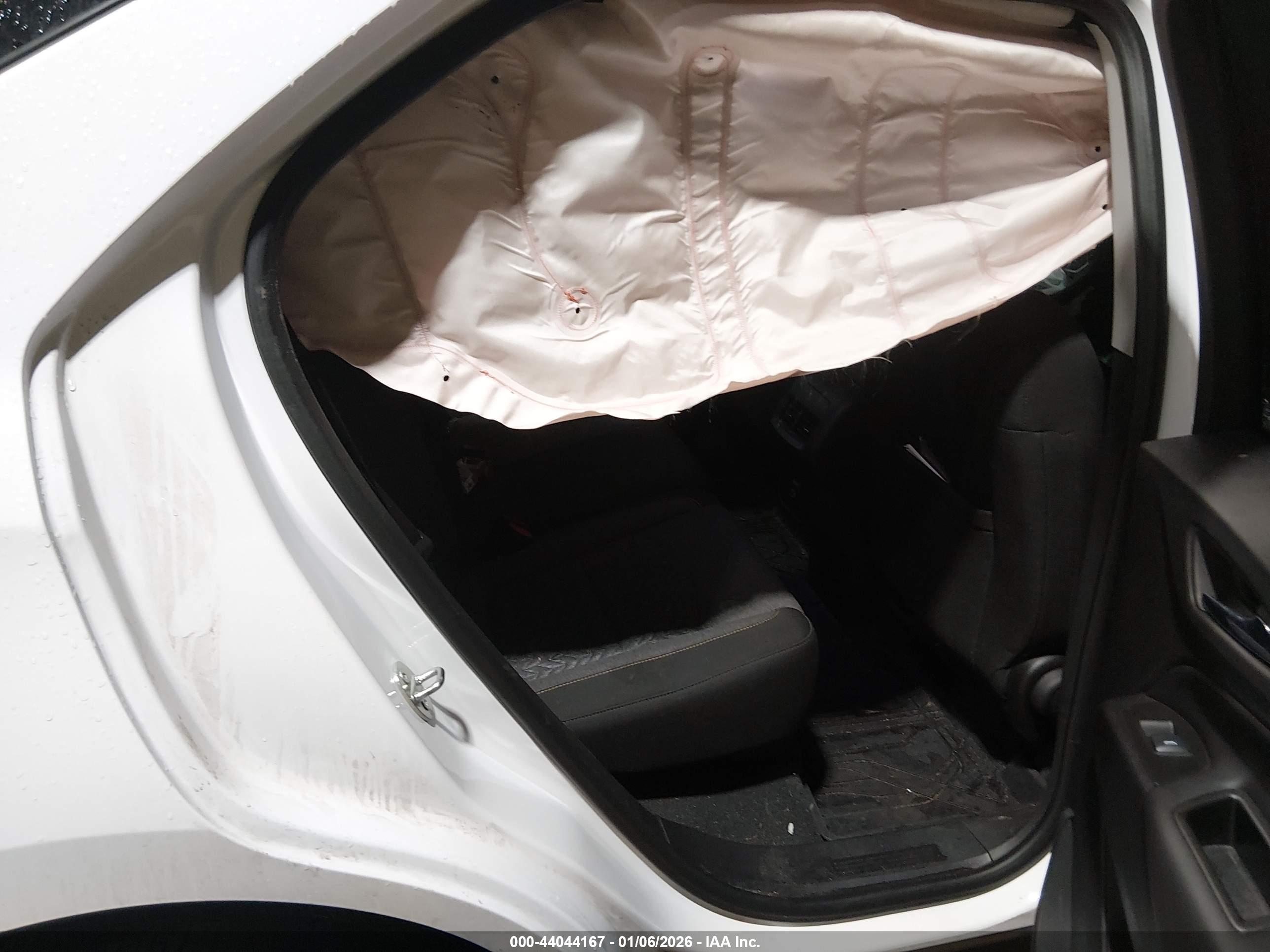 CHEVROLET EQUINOX image 8