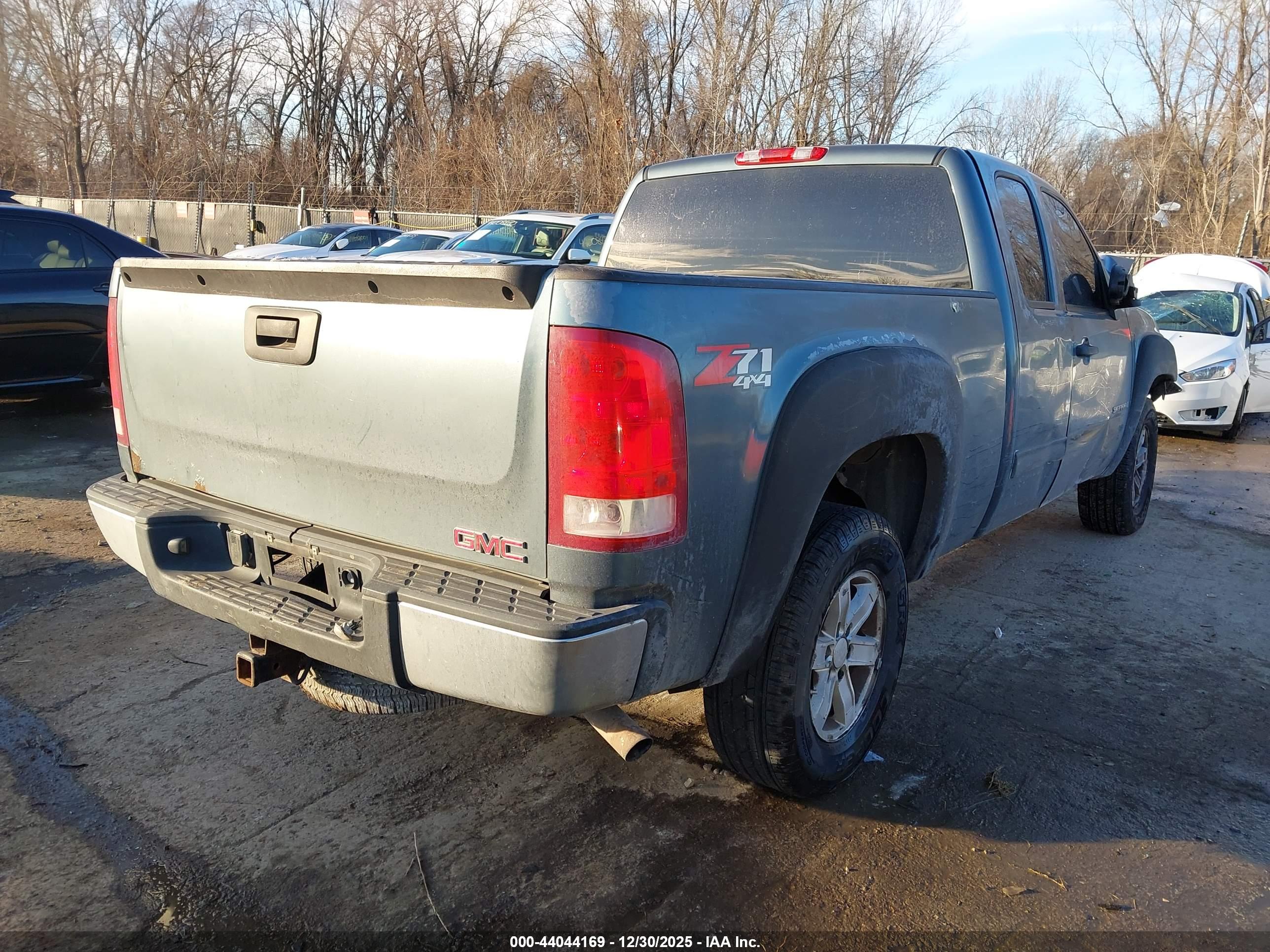 GMC SIERRA image 4