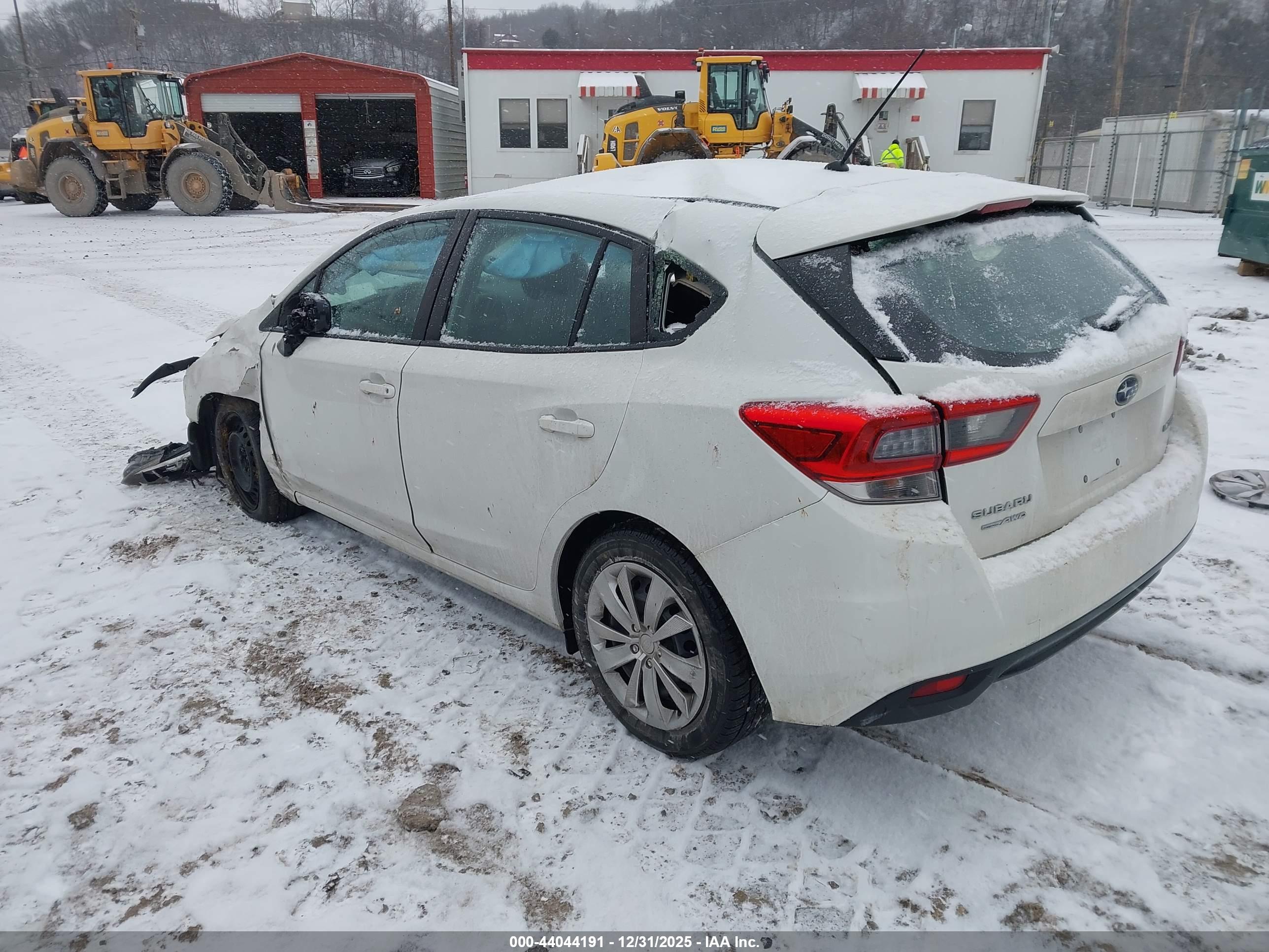 SUBARU IMPREZA image 3