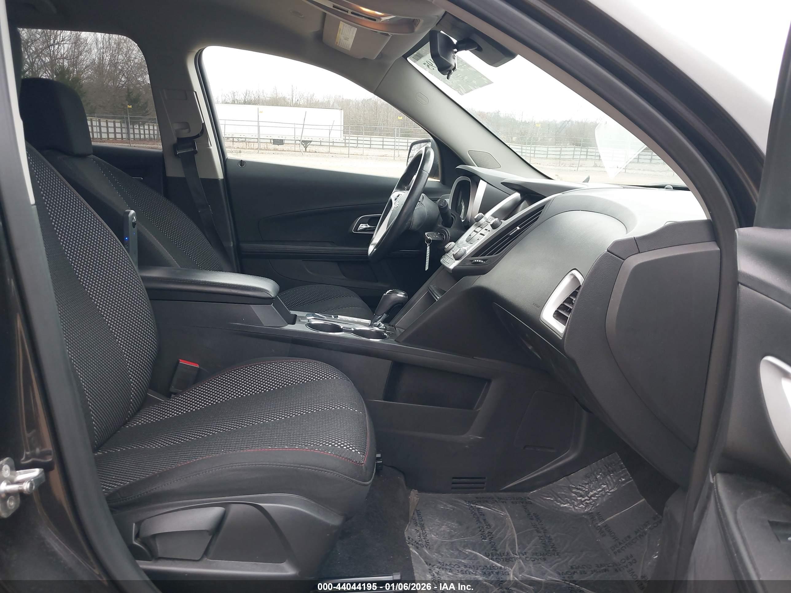 CHEVROLET EQUINOX image 5