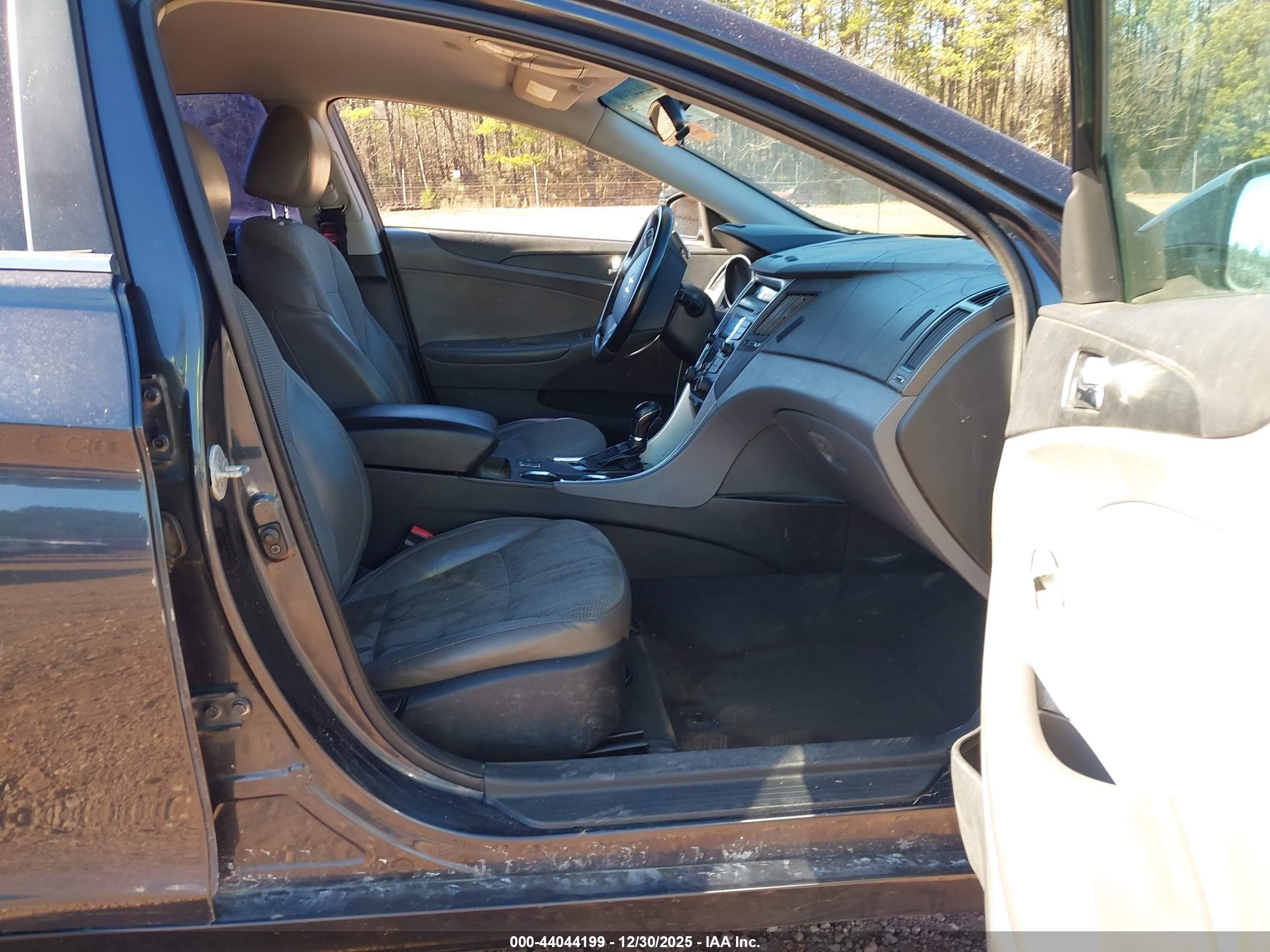 HYUNDAI SONATA image 5