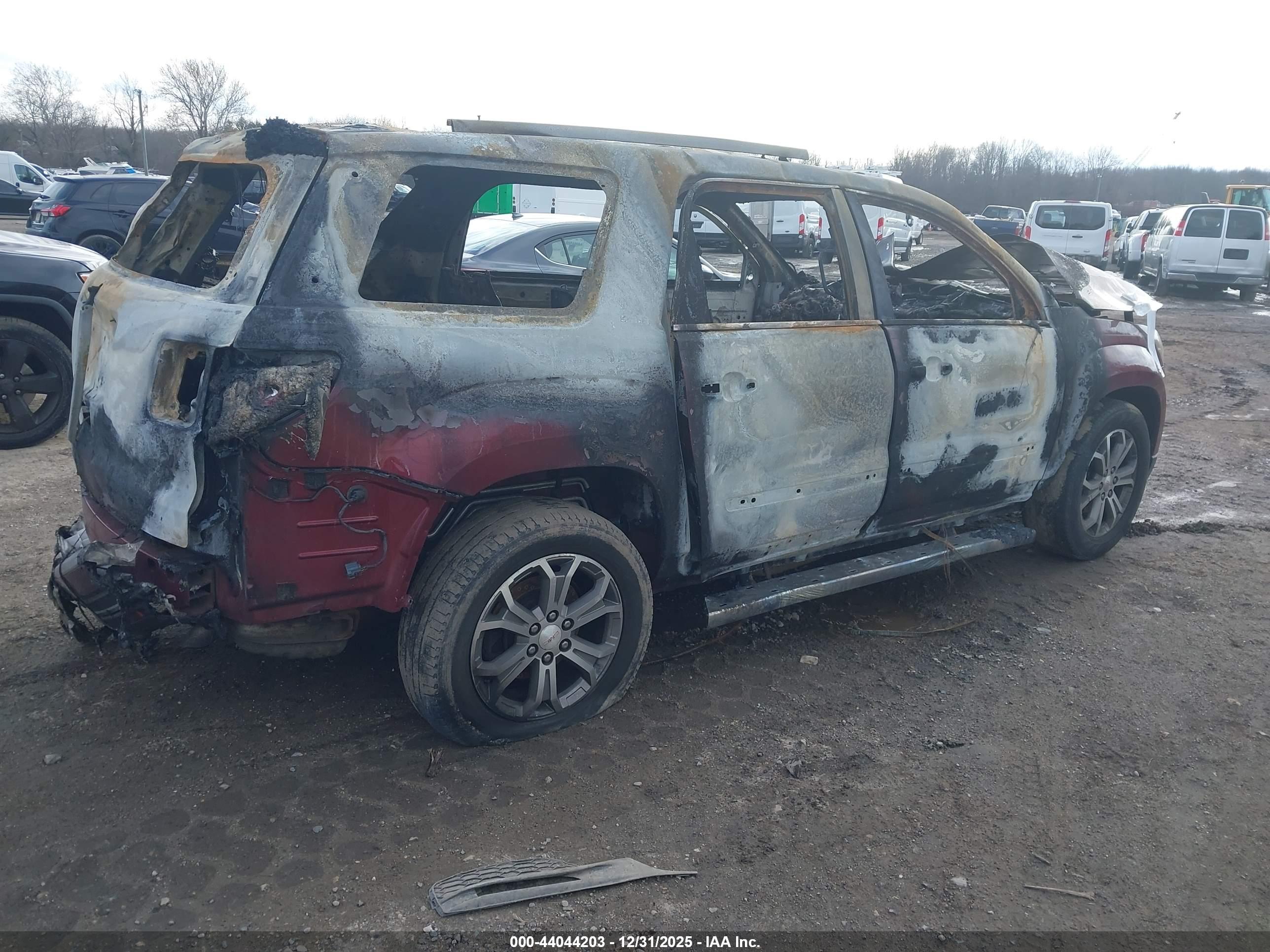 GMC ACADIA image 4