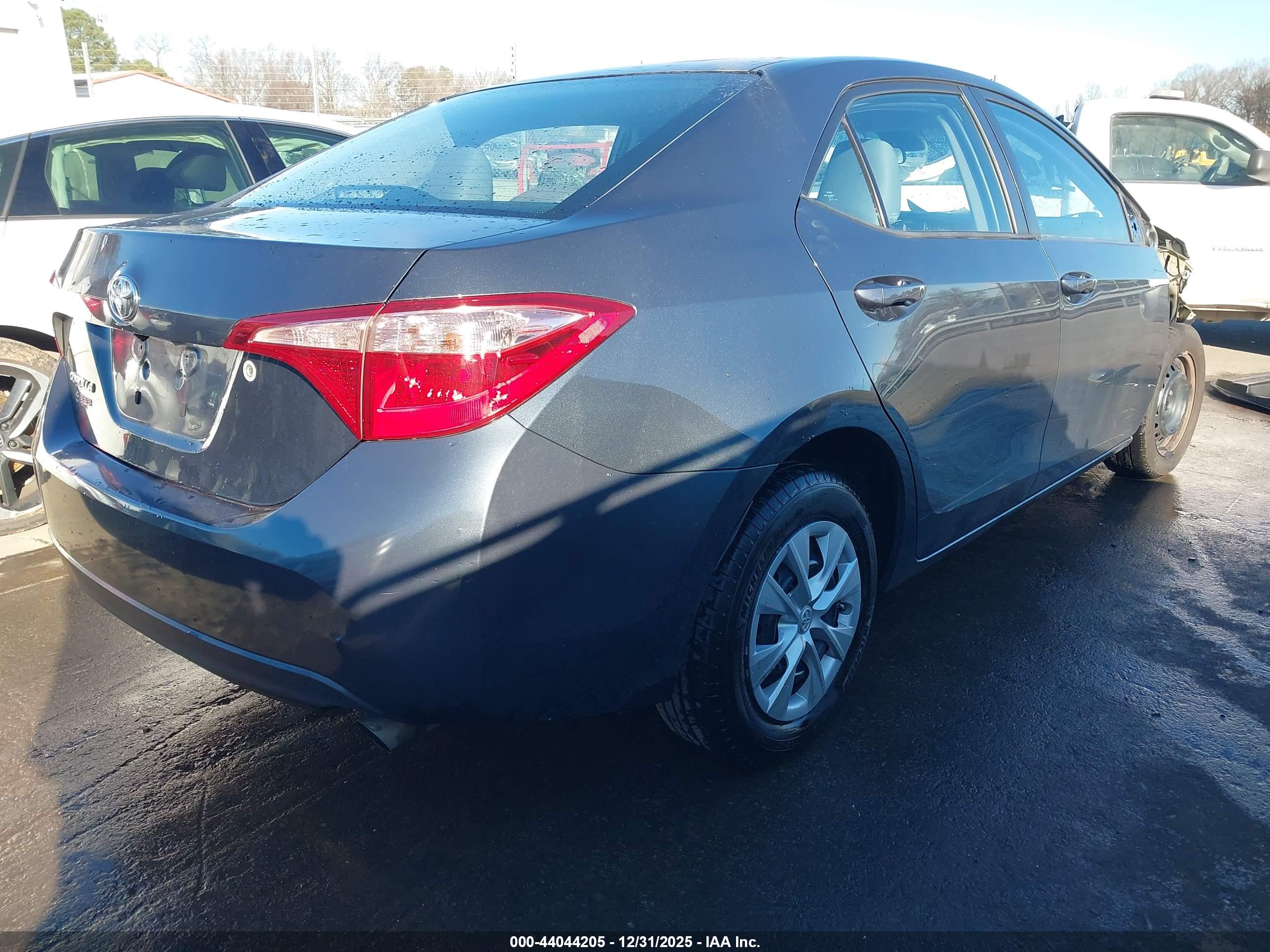 TOYOTA COROLLA image 4