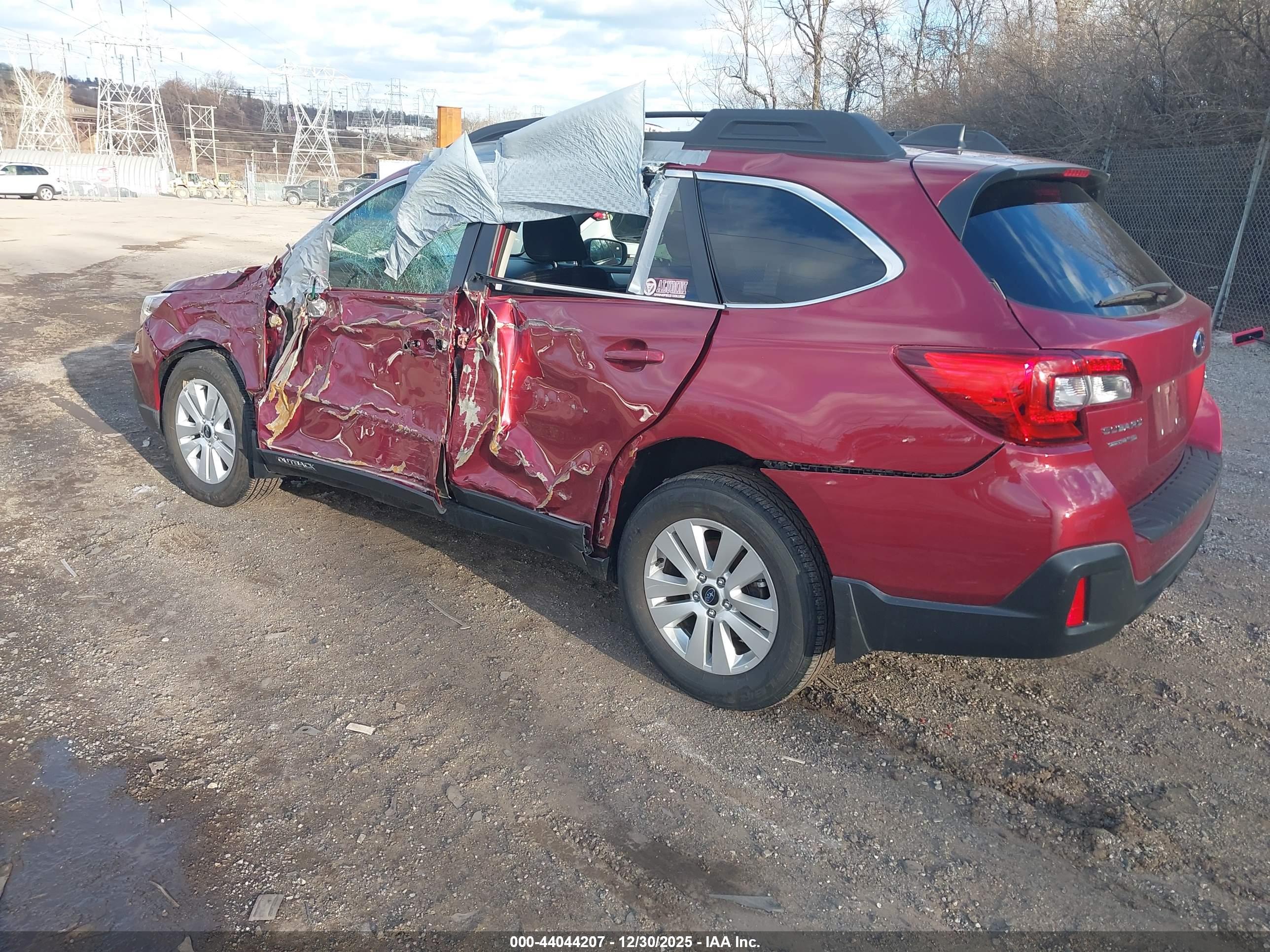 SUBARU OUTBACK image 3