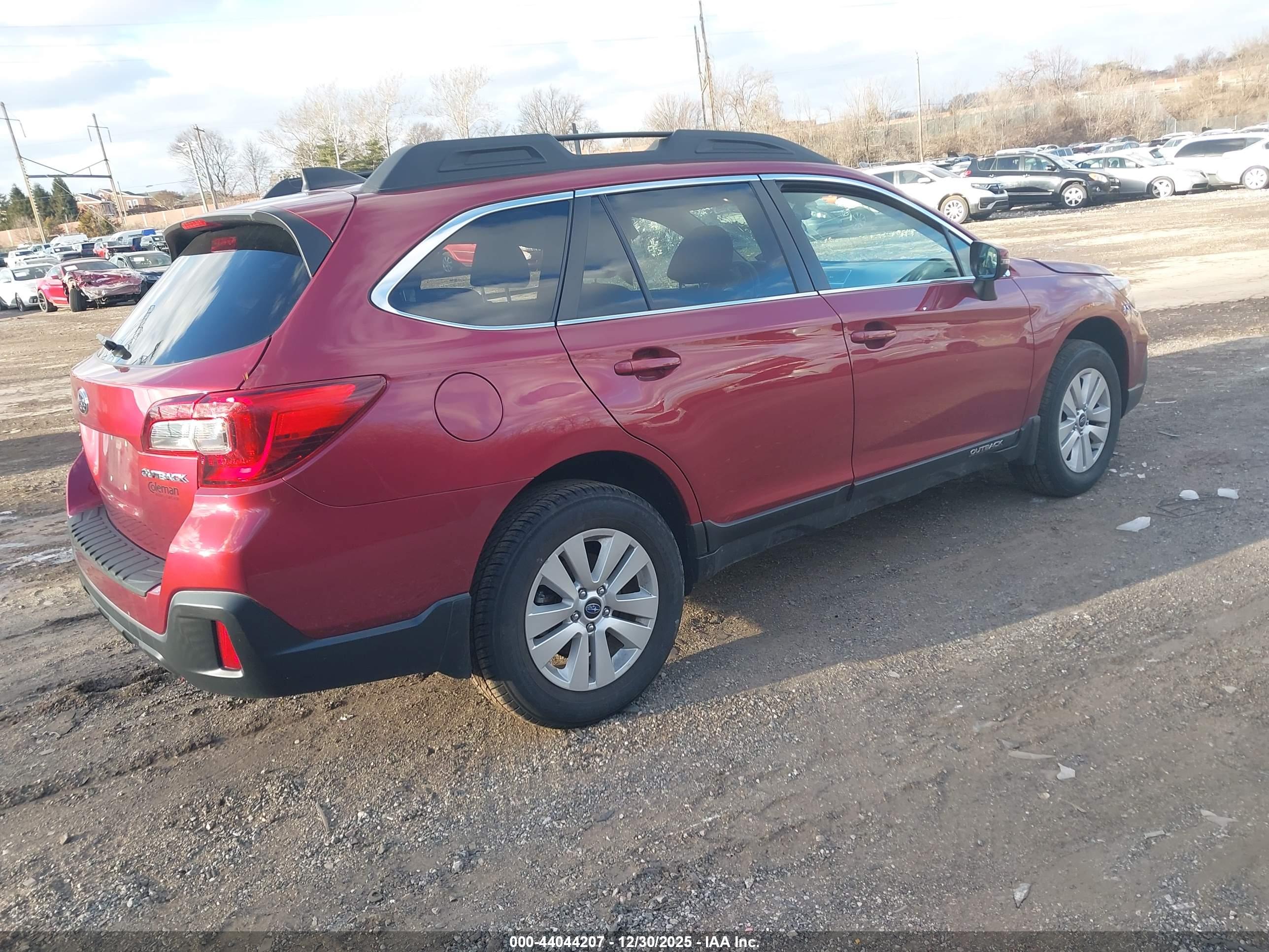 SUBARU OUTBACK image 4