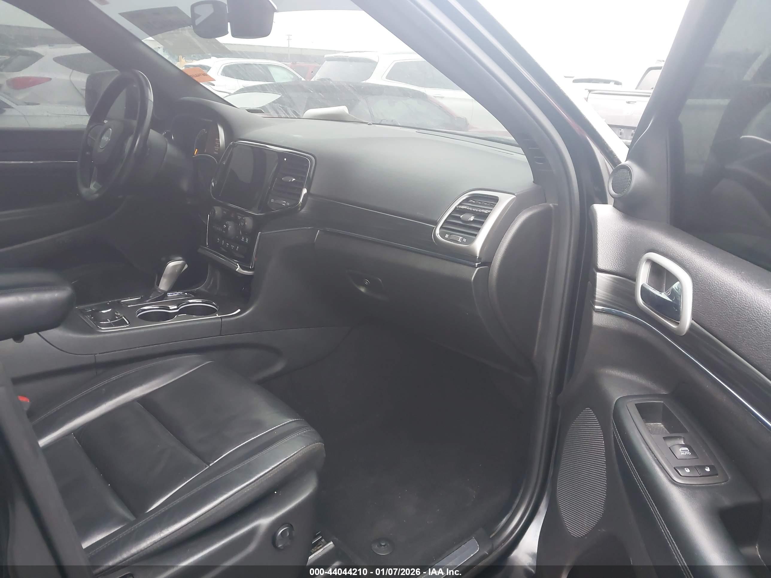 JEEP GRAND image 5