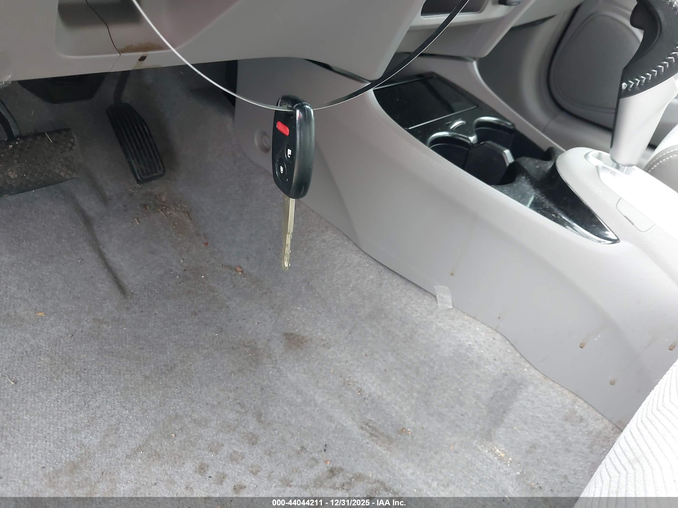 HONDA INSIGHT image 11