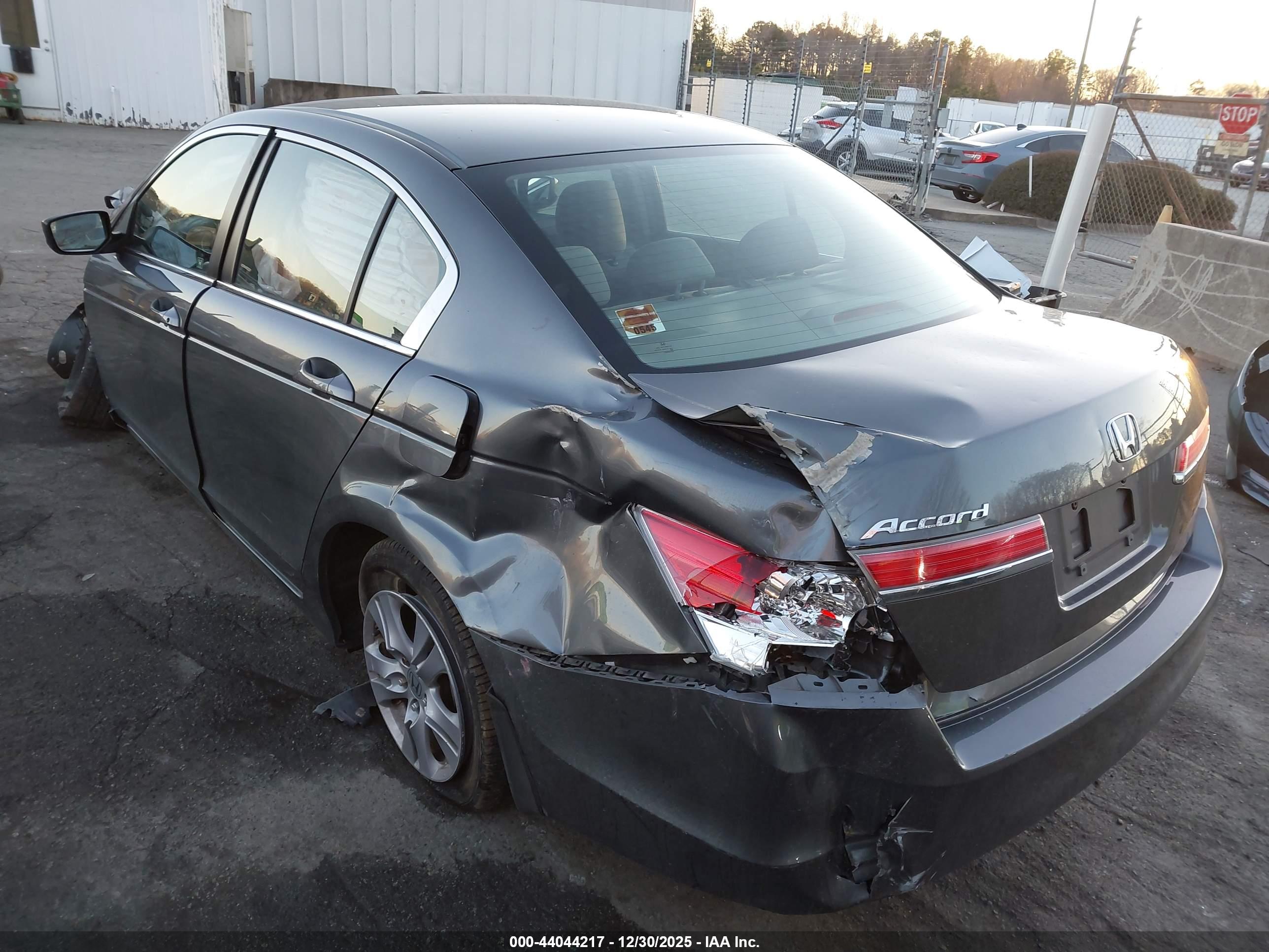 HONDA ACCORD image 3