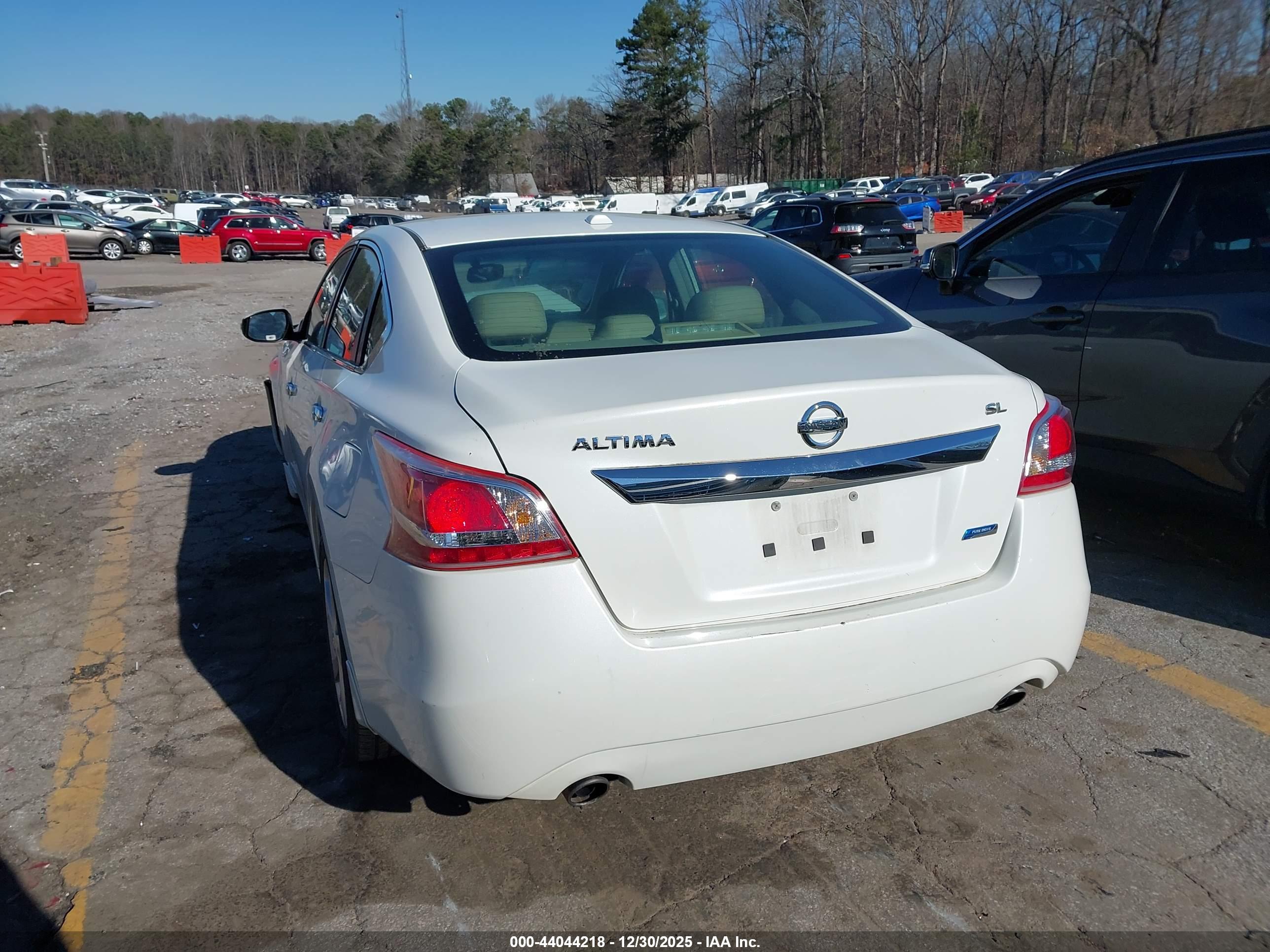 NISSAN ALTIMA image 3