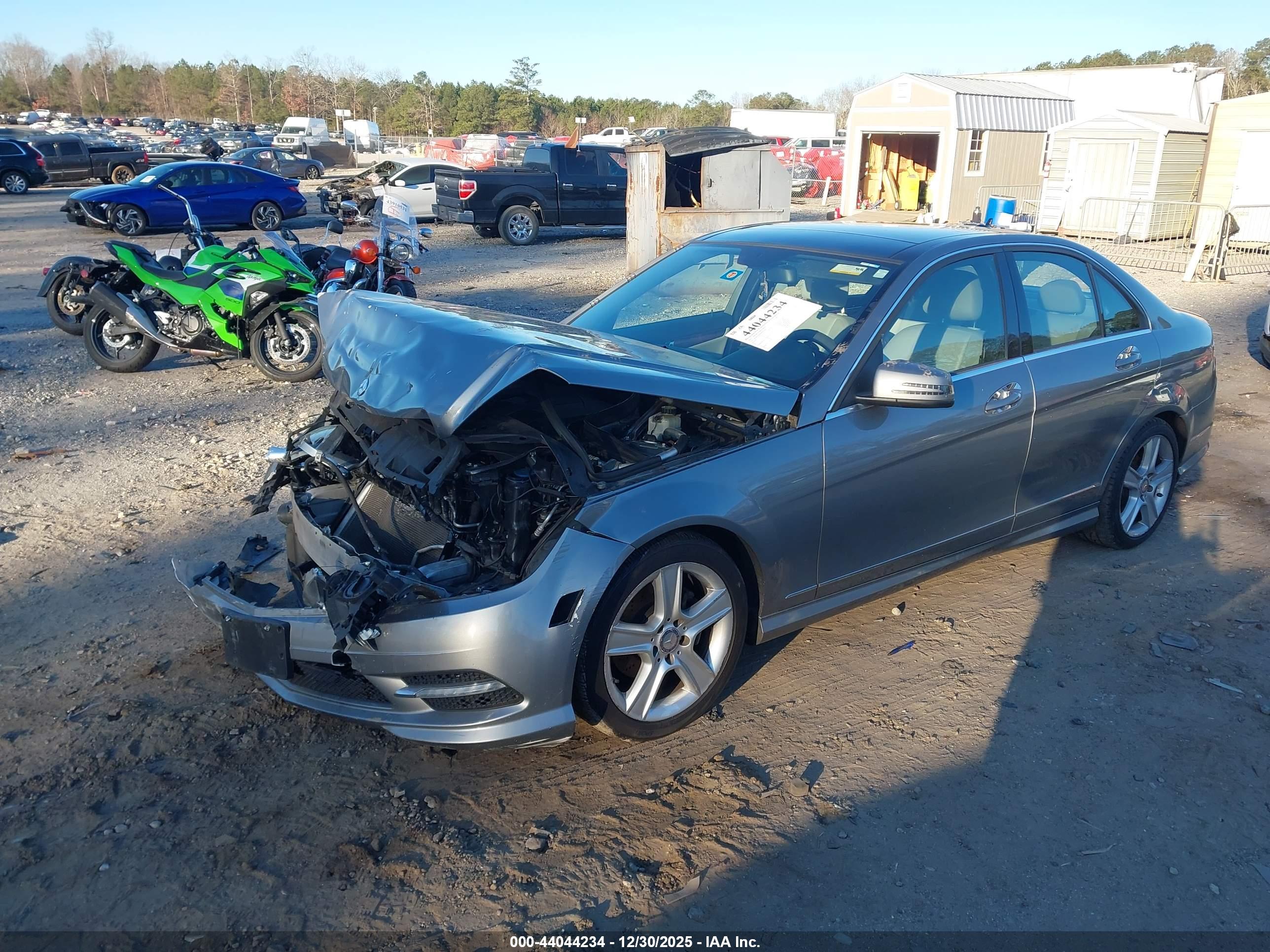MERCEDES-BENZ C image 2