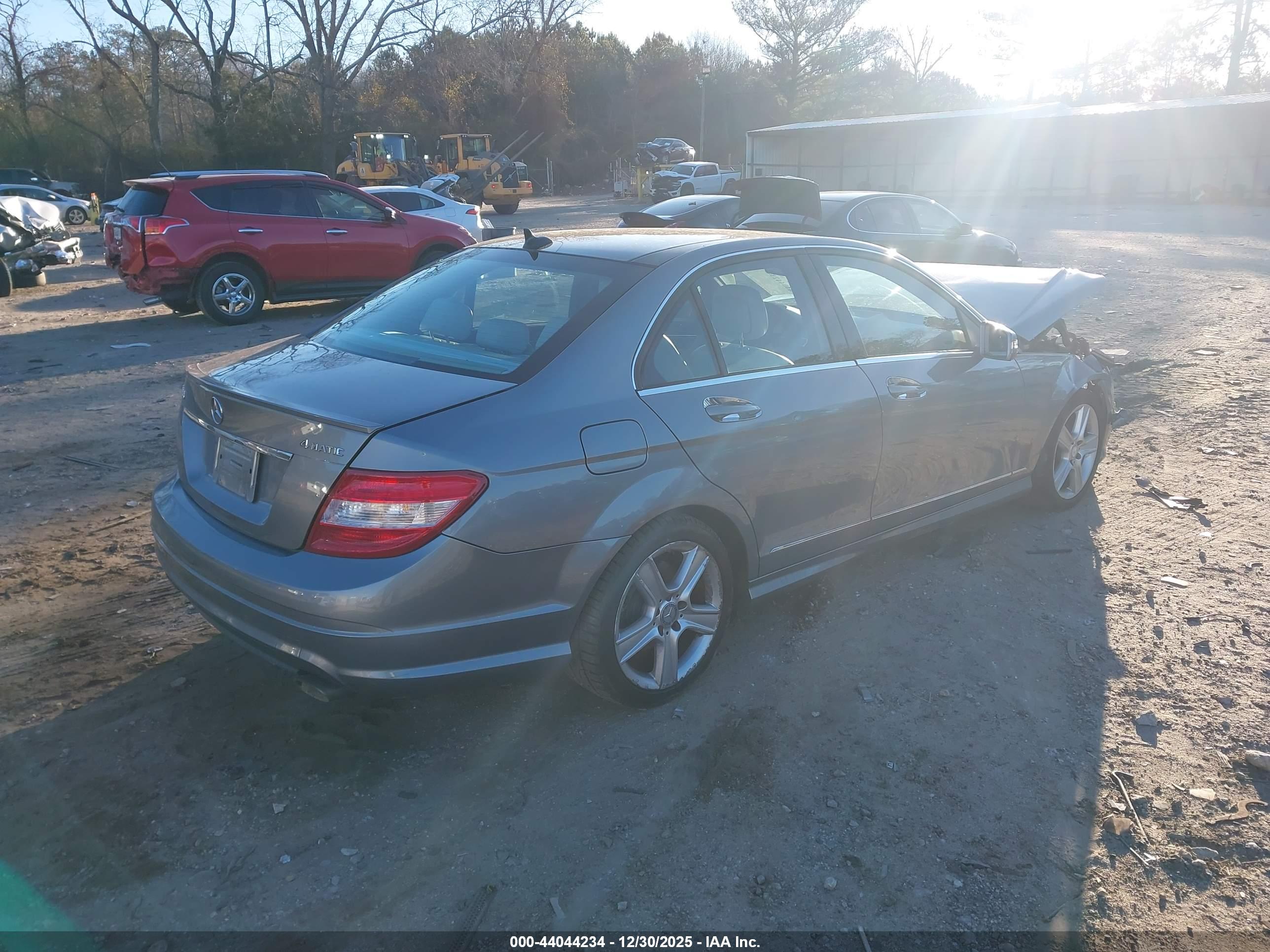 MERCEDES-BENZ C image 4