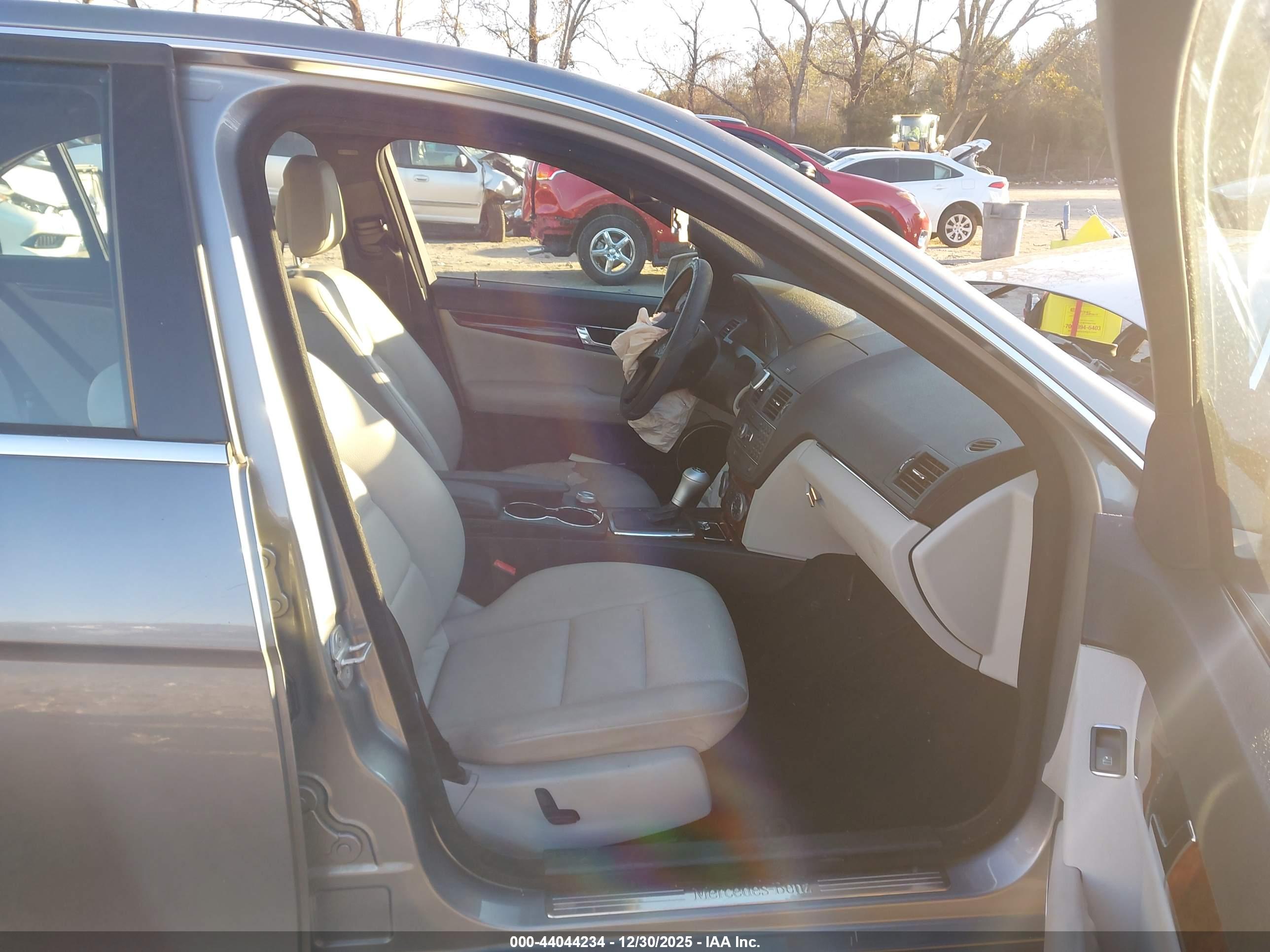 MERCEDES-BENZ C image 5