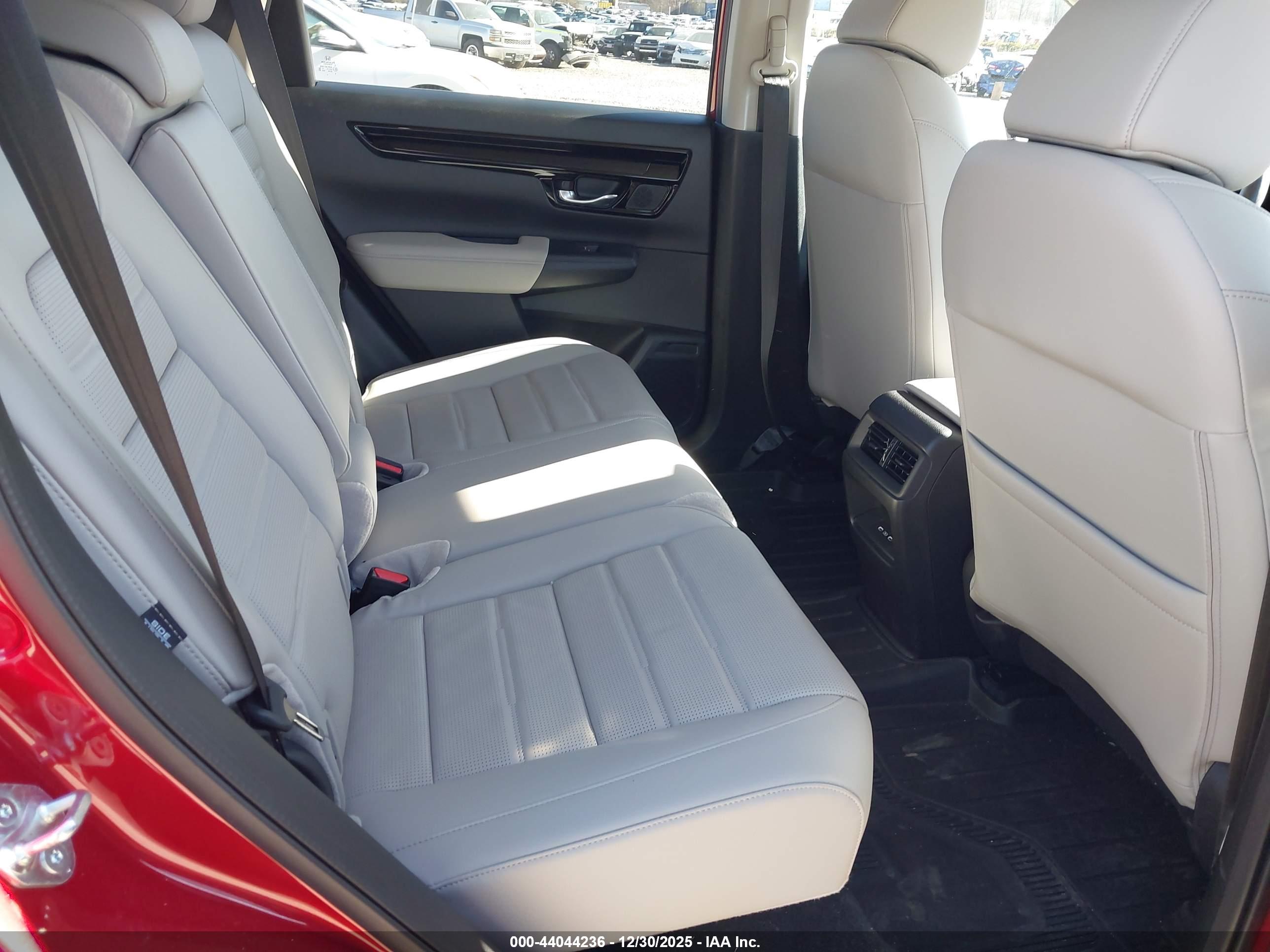 HONDA CR-V image 8
