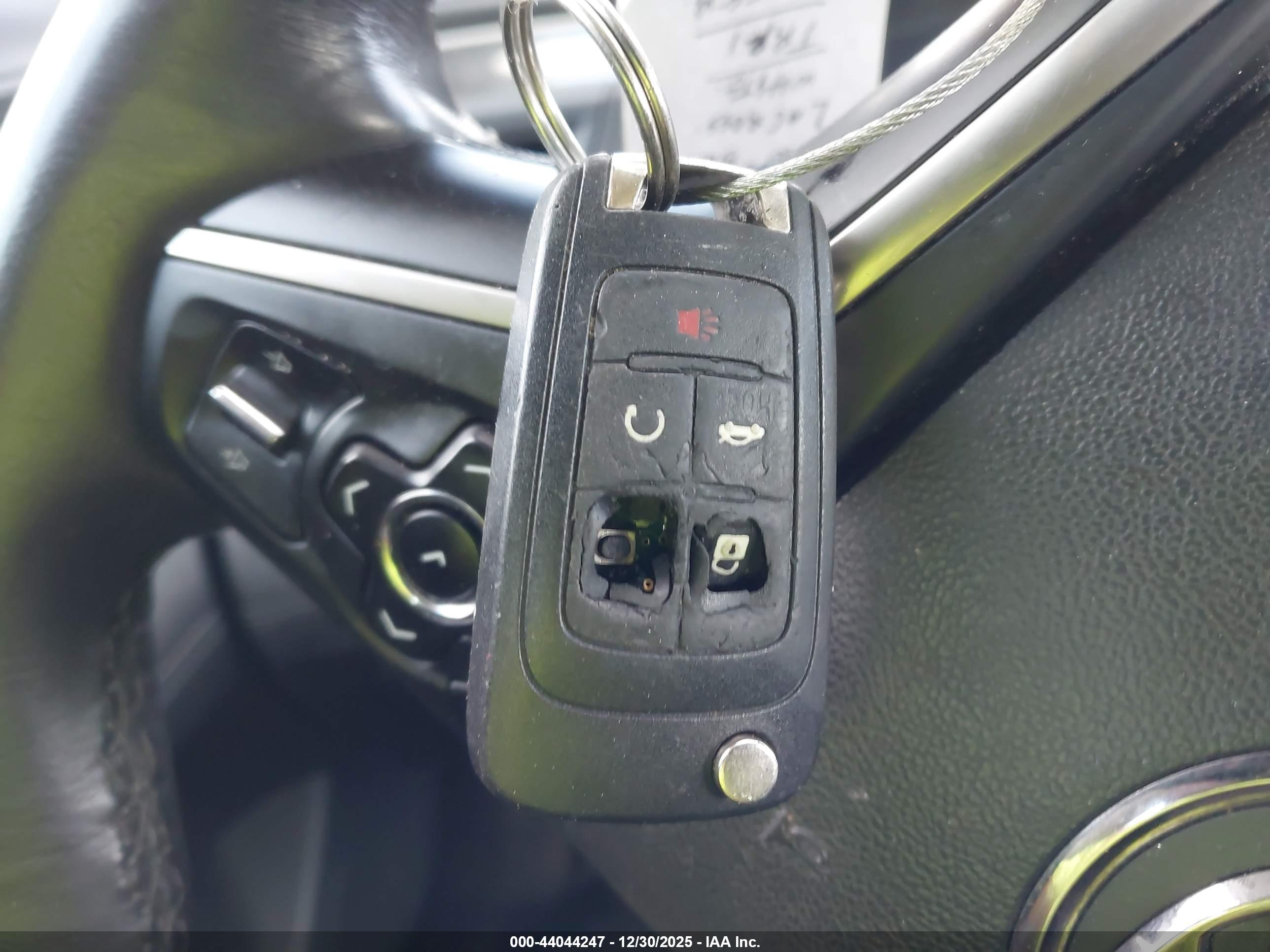 BUICK LACROSSE image 11