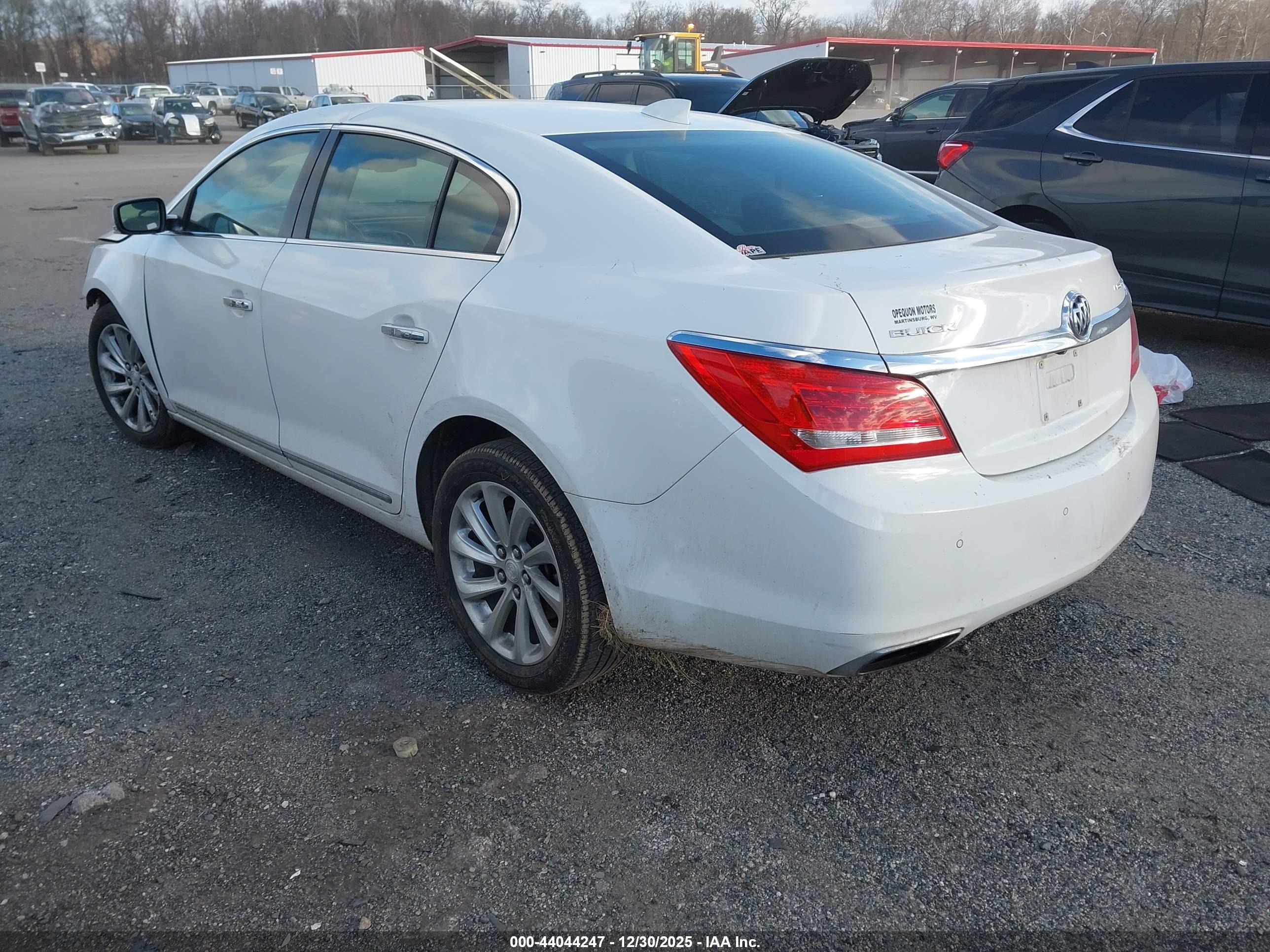BUICK LACROSSE image 3