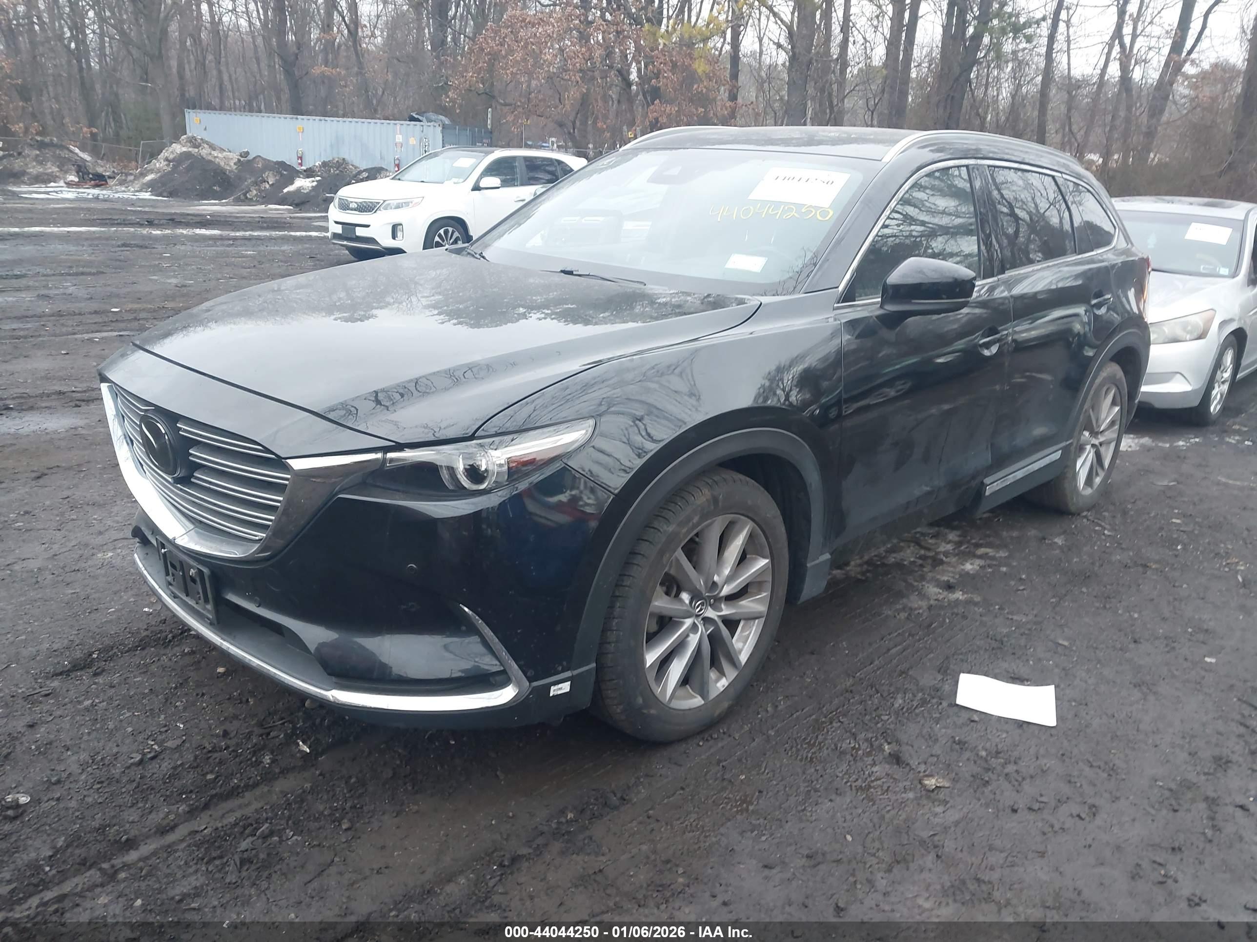 MAZDA CX-9 image 2