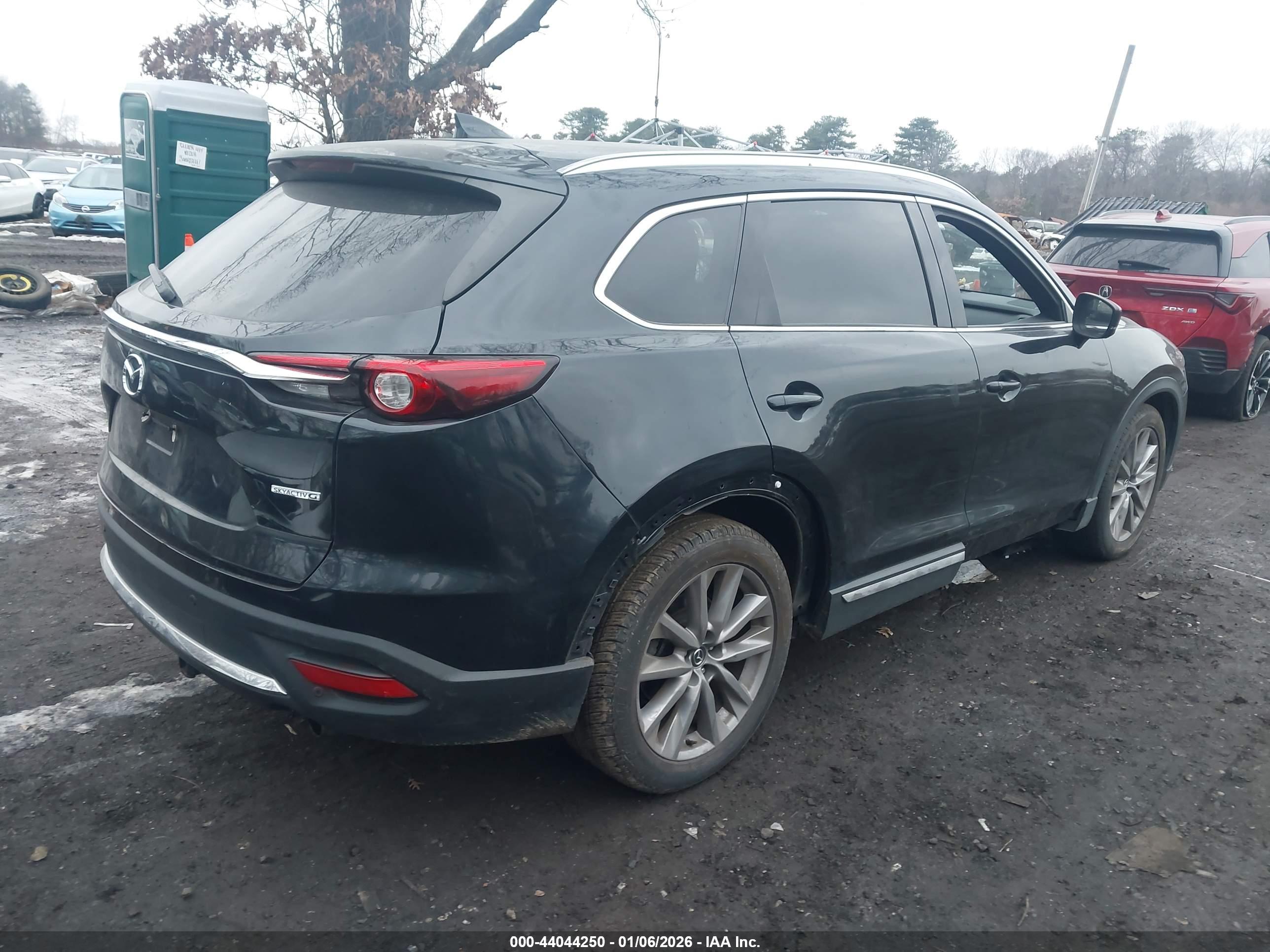 MAZDA CX-9 image 4
