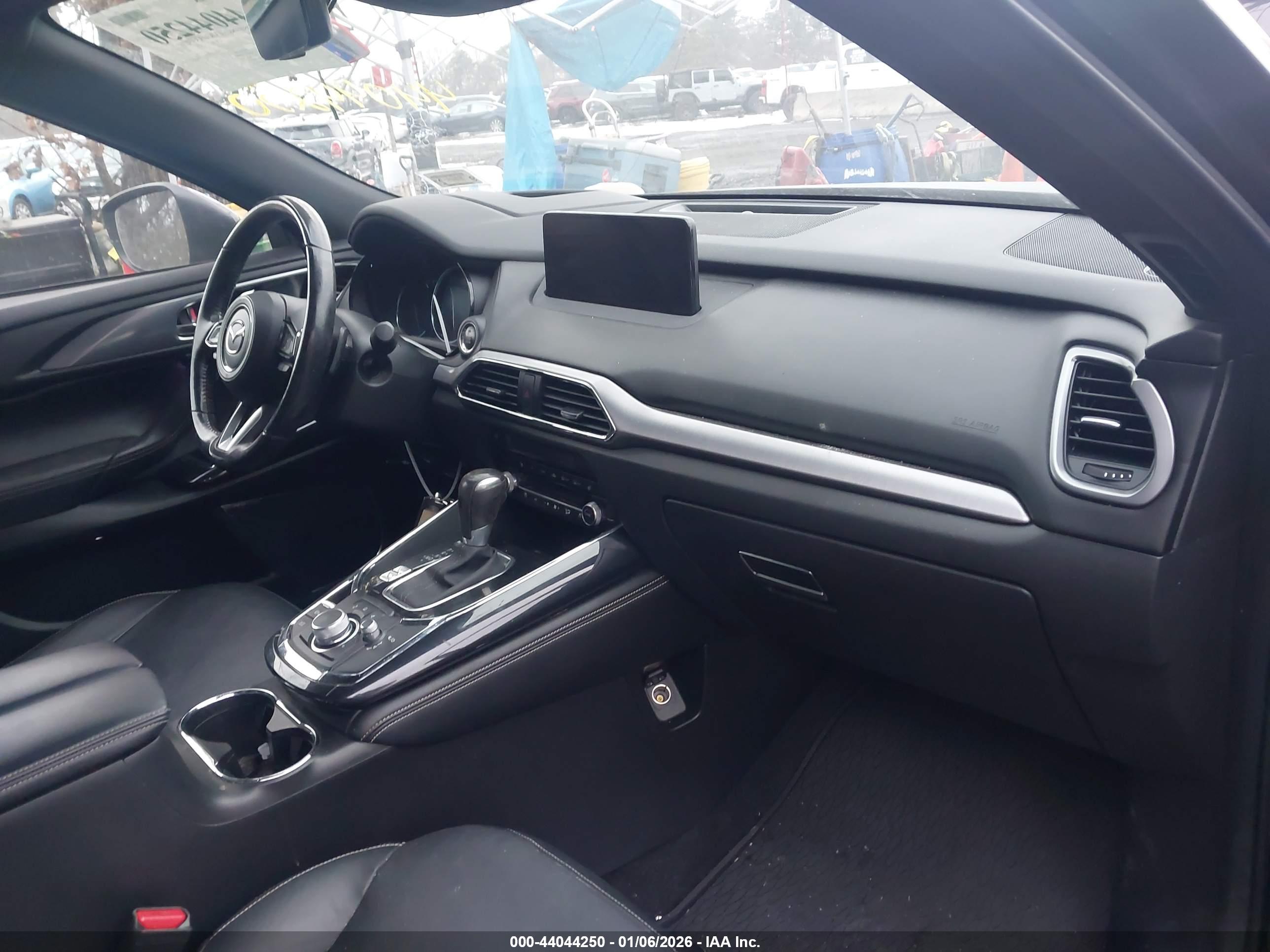 MAZDA CX-9 image 5