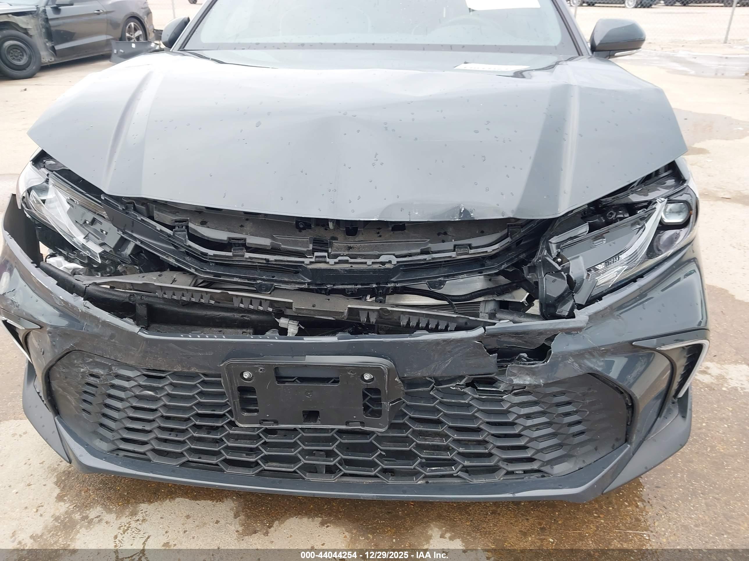 TOYOTA CAMRY image 6