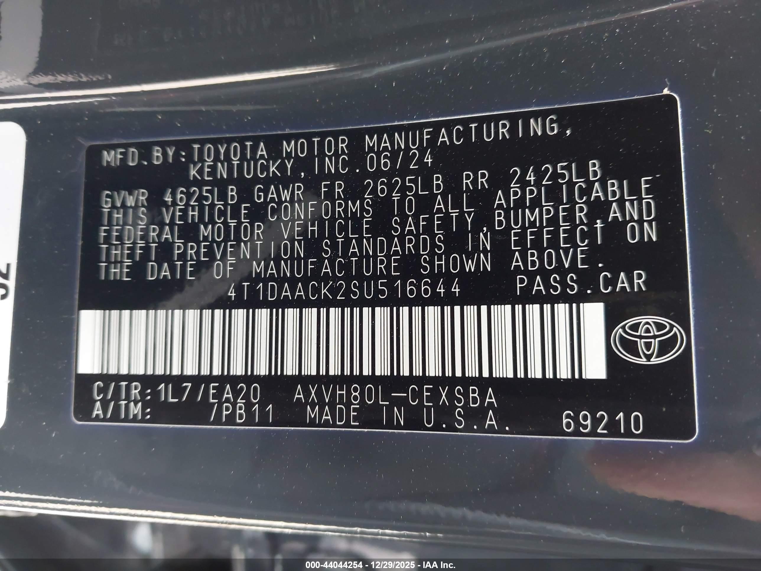 TOYOTA CAMRY image 9