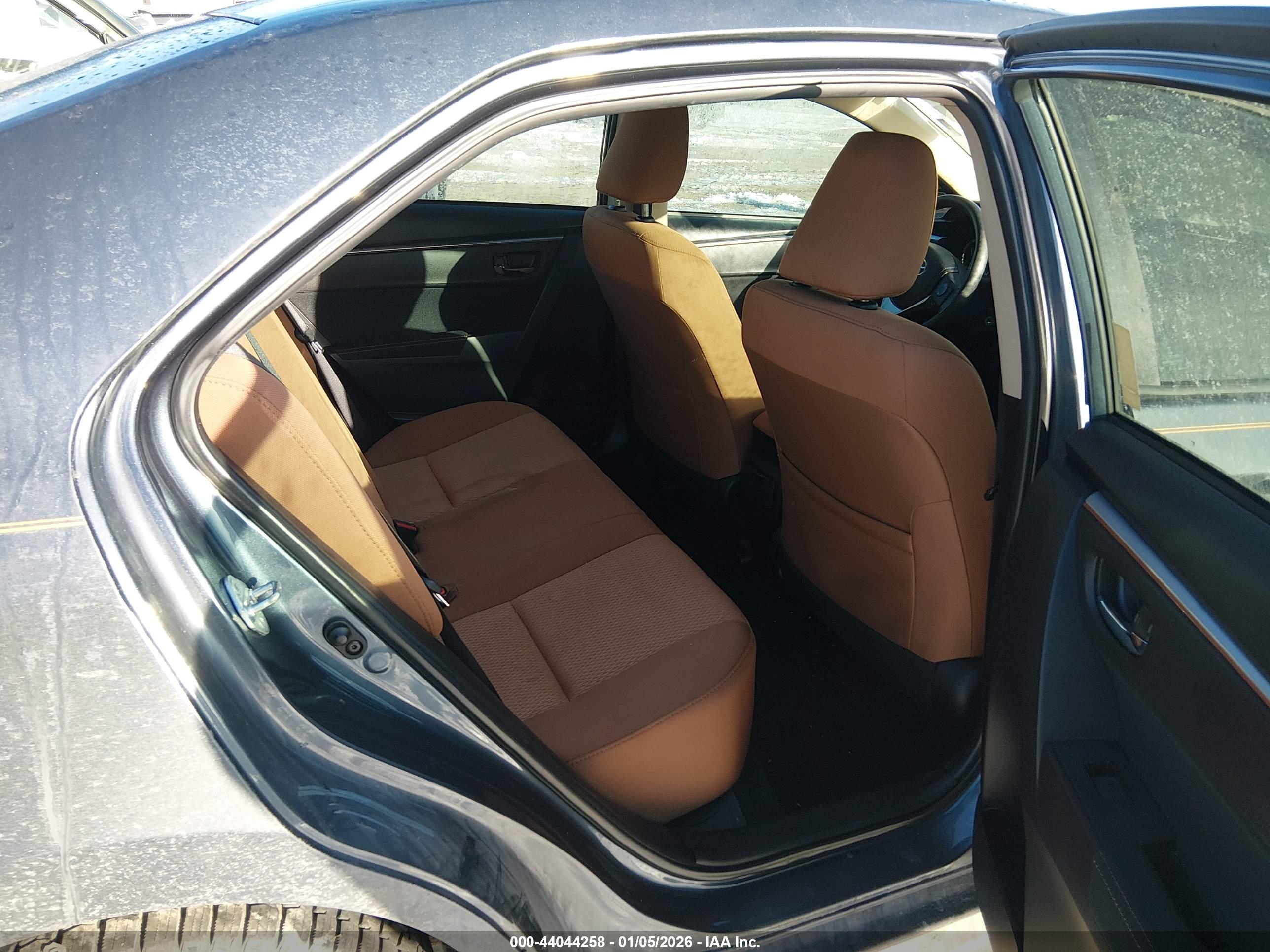 TOYOTA COROLLA image 8