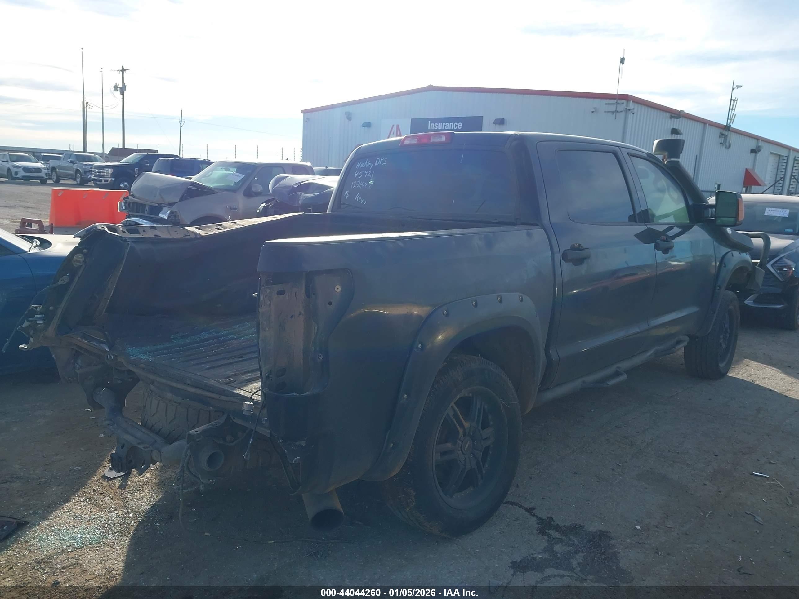 TOYOTA TUNDRA image 4