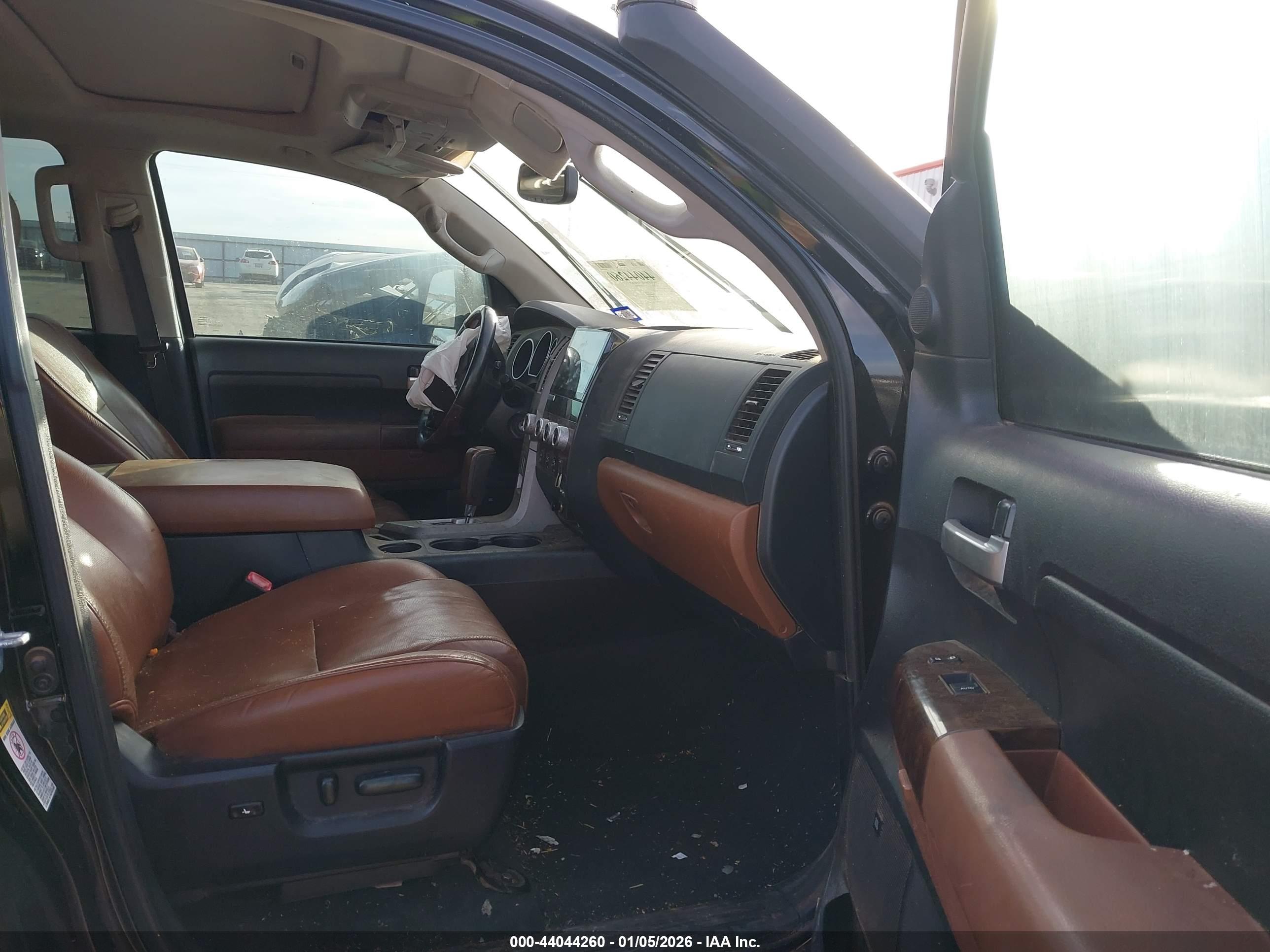 TOYOTA TUNDRA image 5