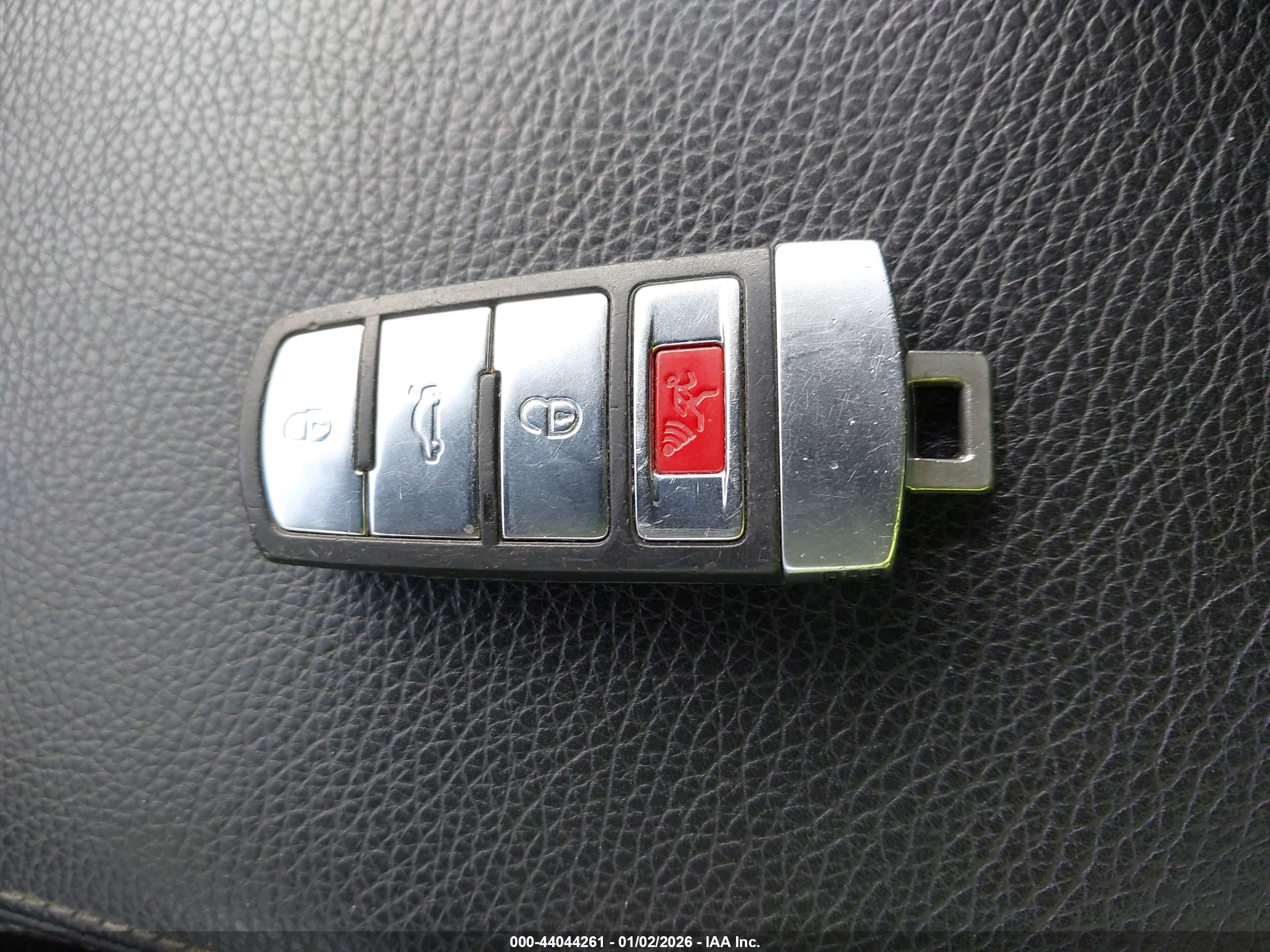 VOLKSWAGEN CC image 11