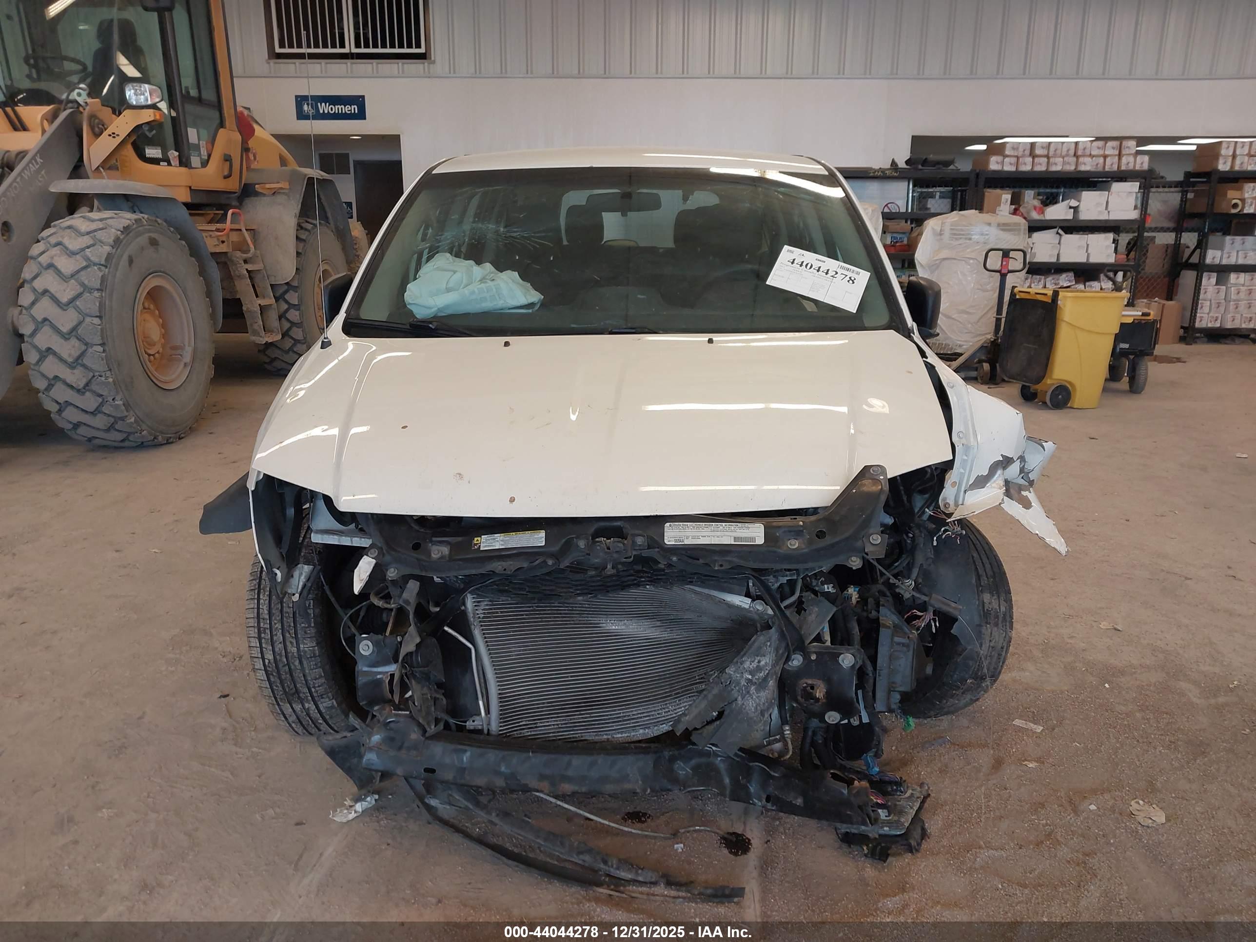 DODGE GRAND image 6