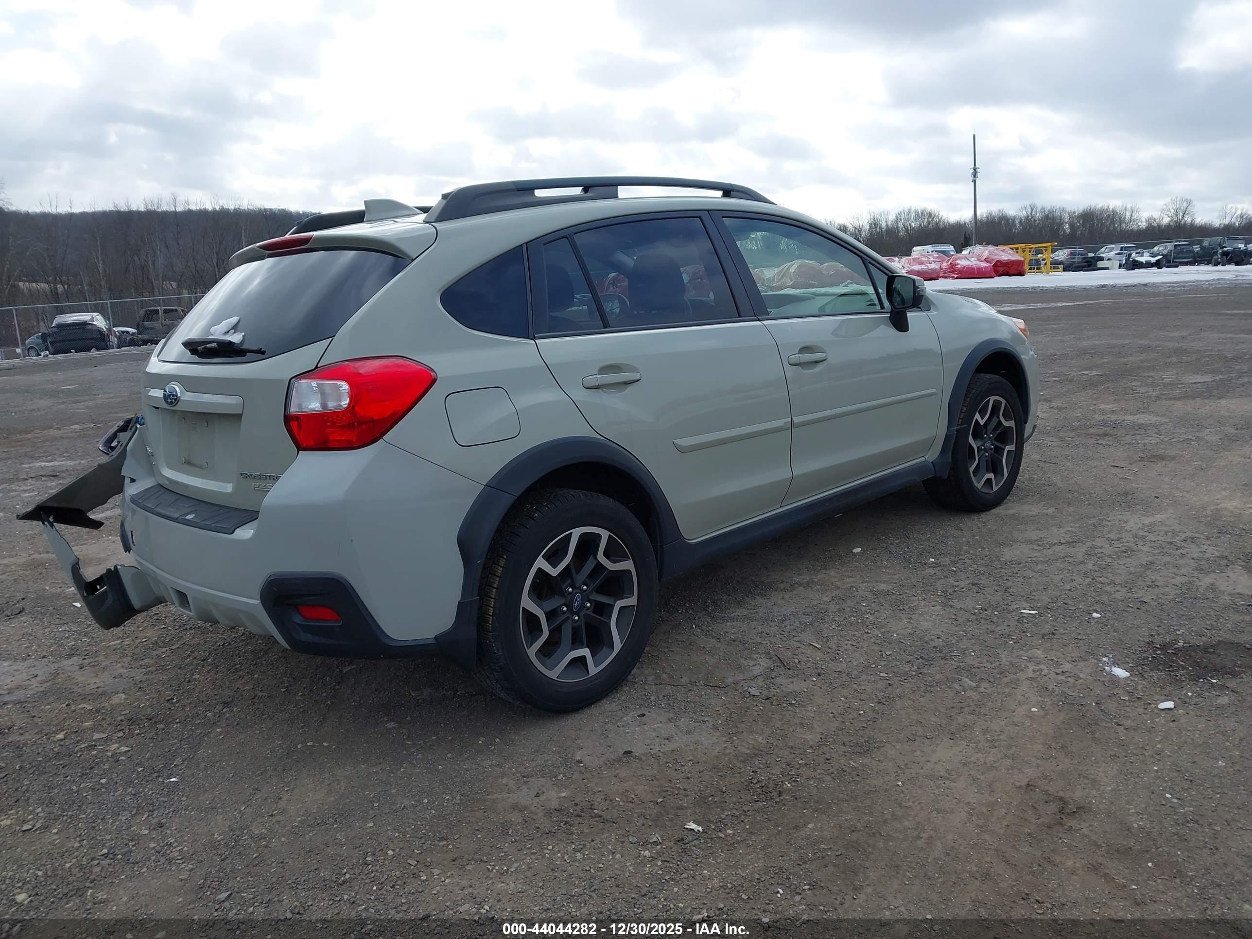 SUBARU CROSSTREK image 4