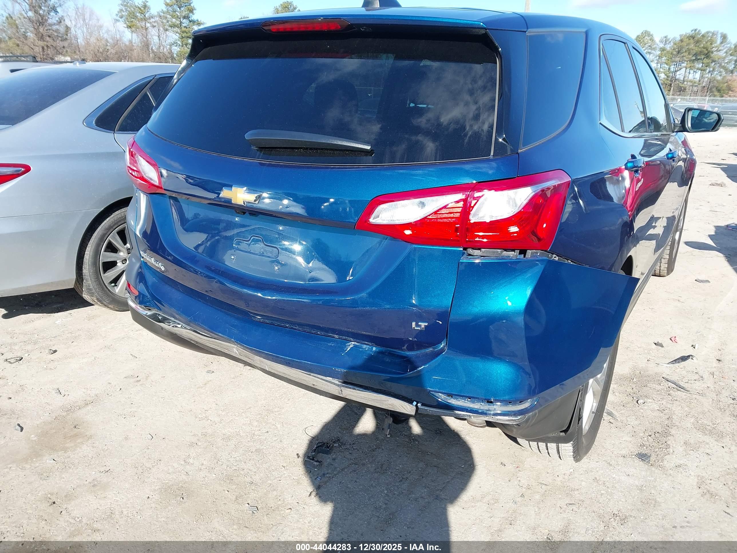 CHEVROLET EQUINOX image 6