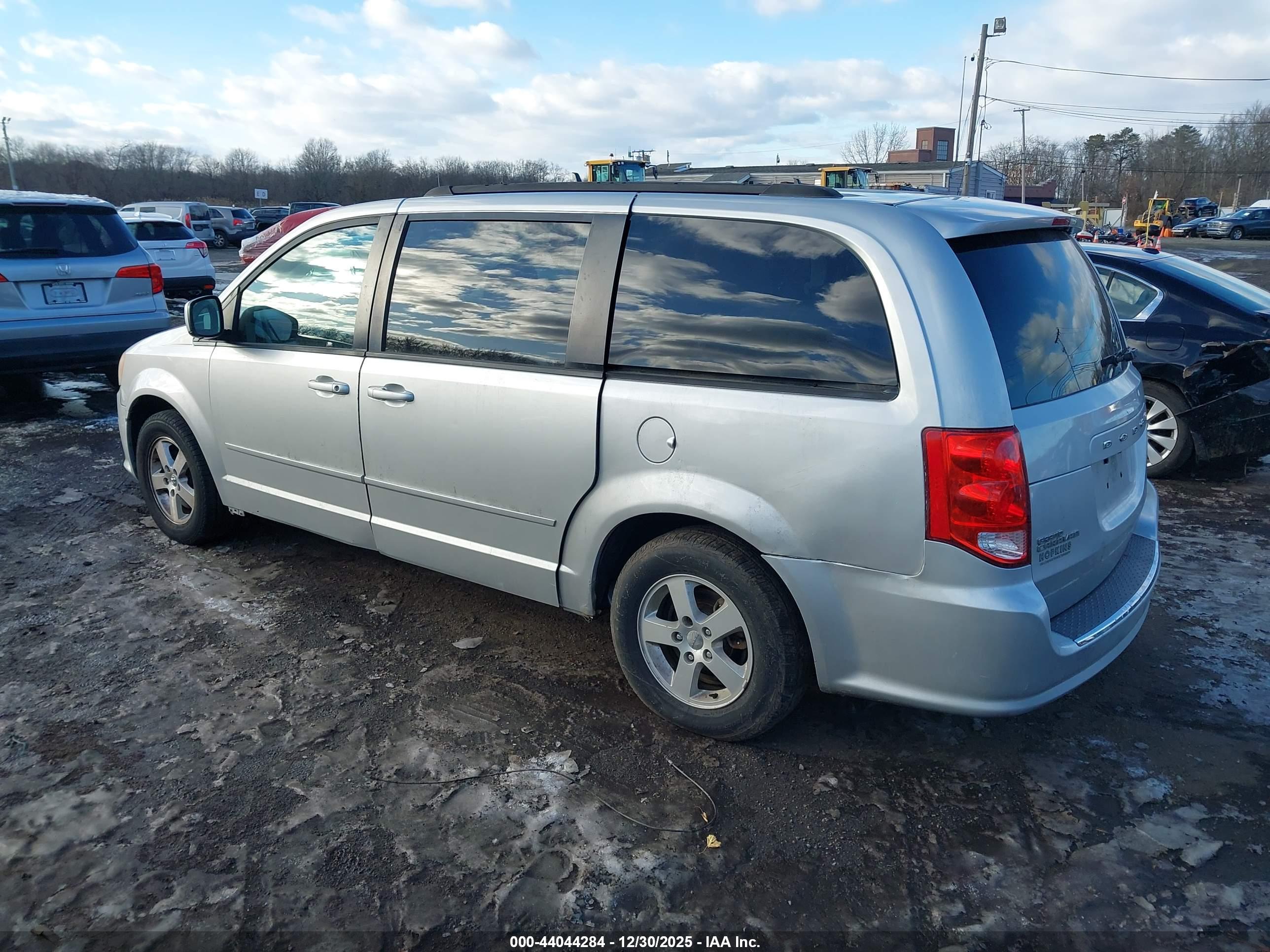 DODGE GRAND image 6
