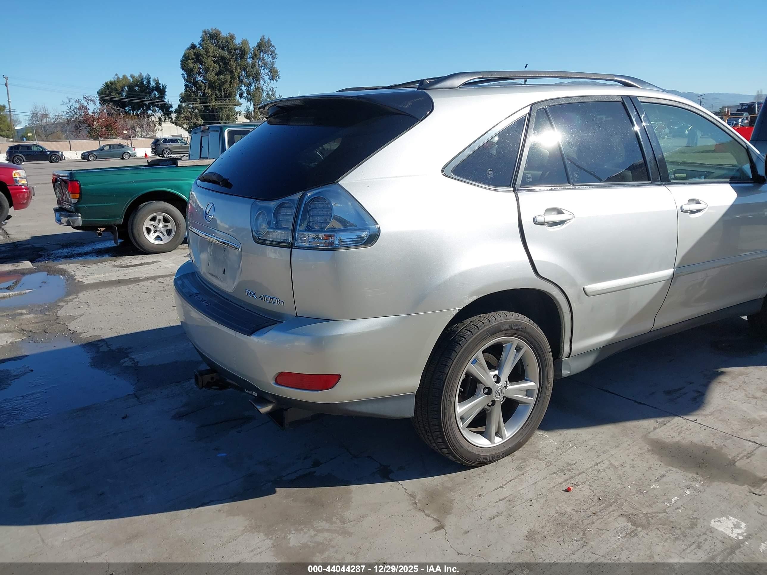 LEXUS RX image 6