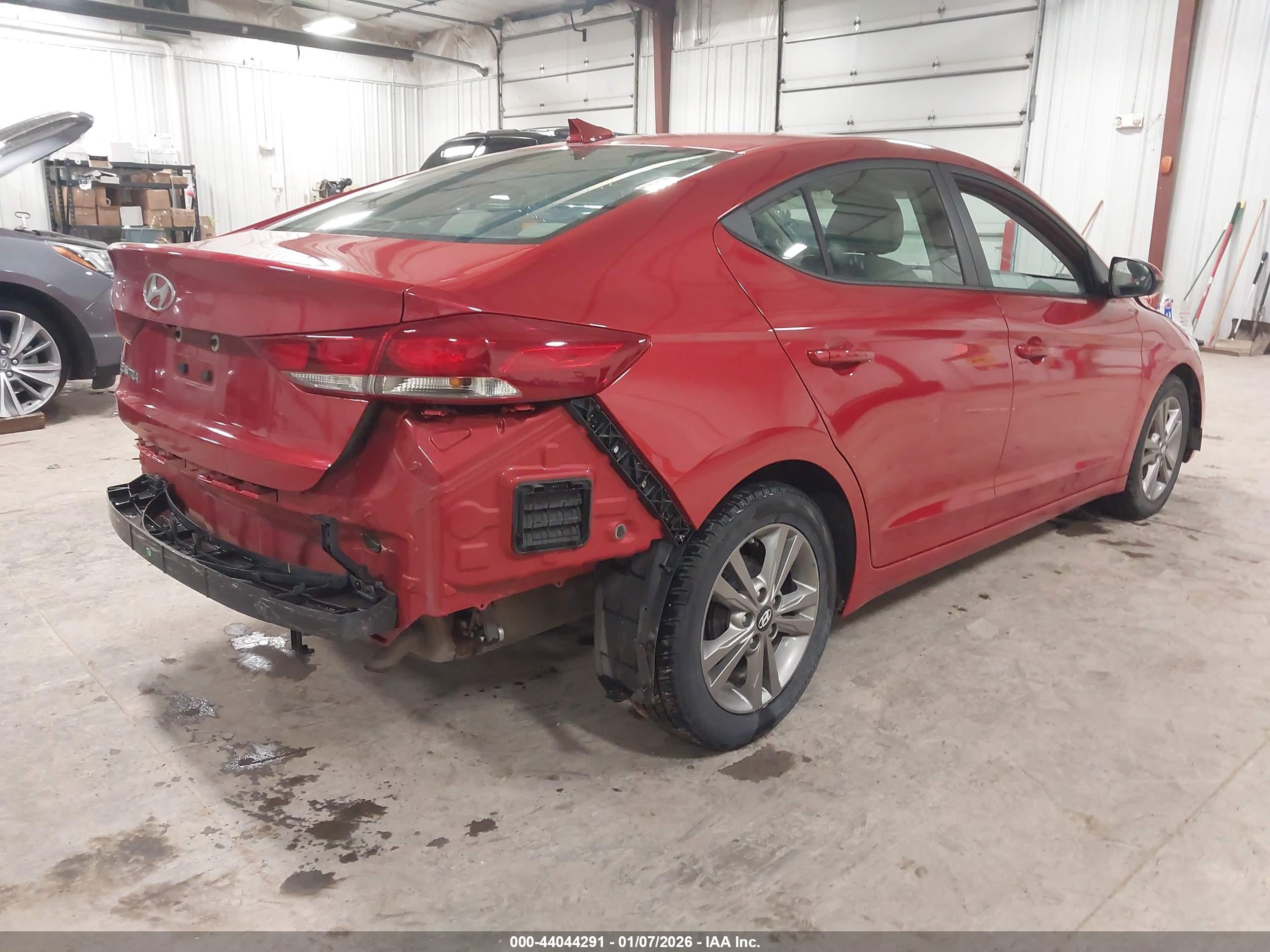 HYUNDAI ELANTRA image 4